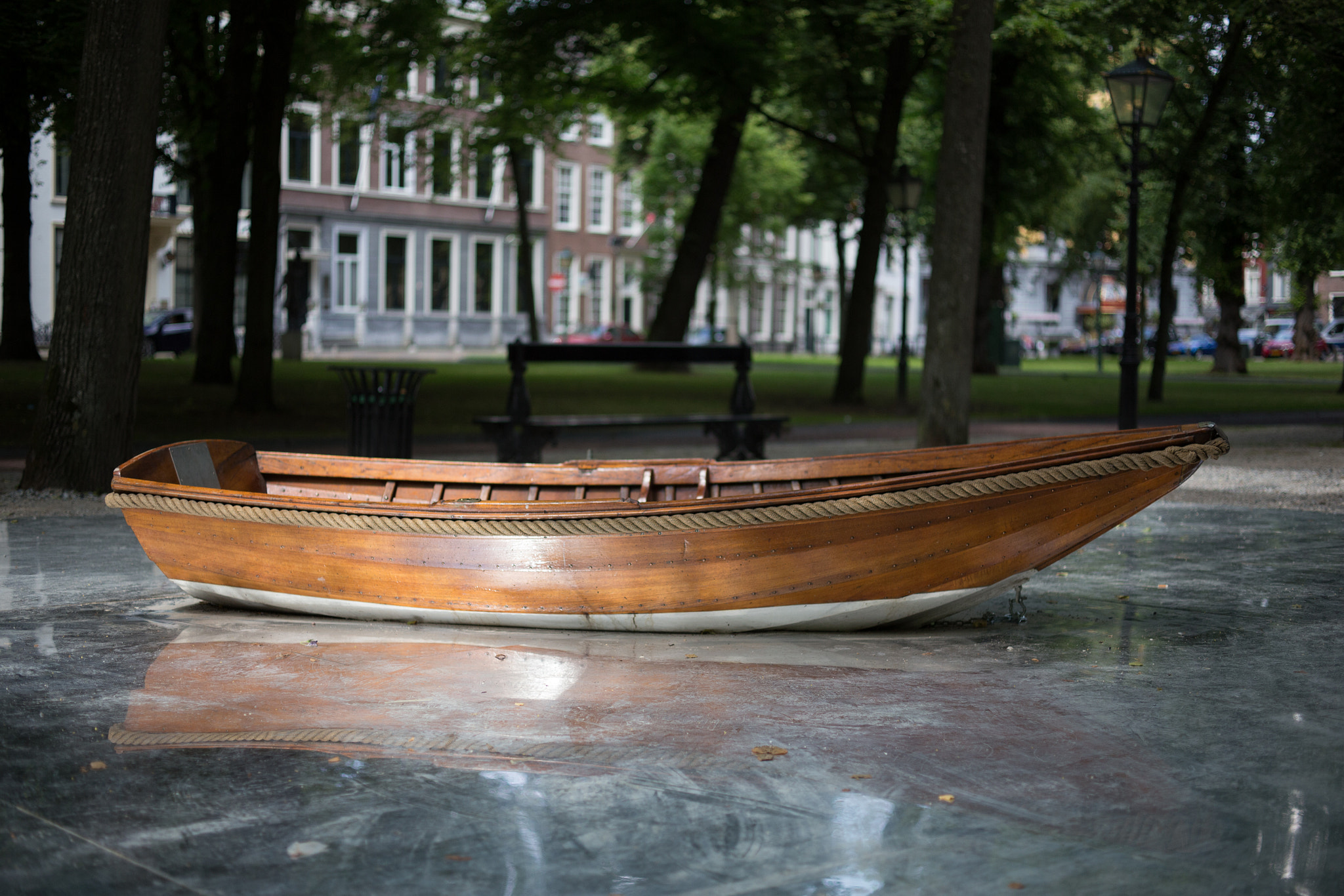 ZEISS Makro-Planar T* 50mm F2 sample photo. Stranded in the hague photography