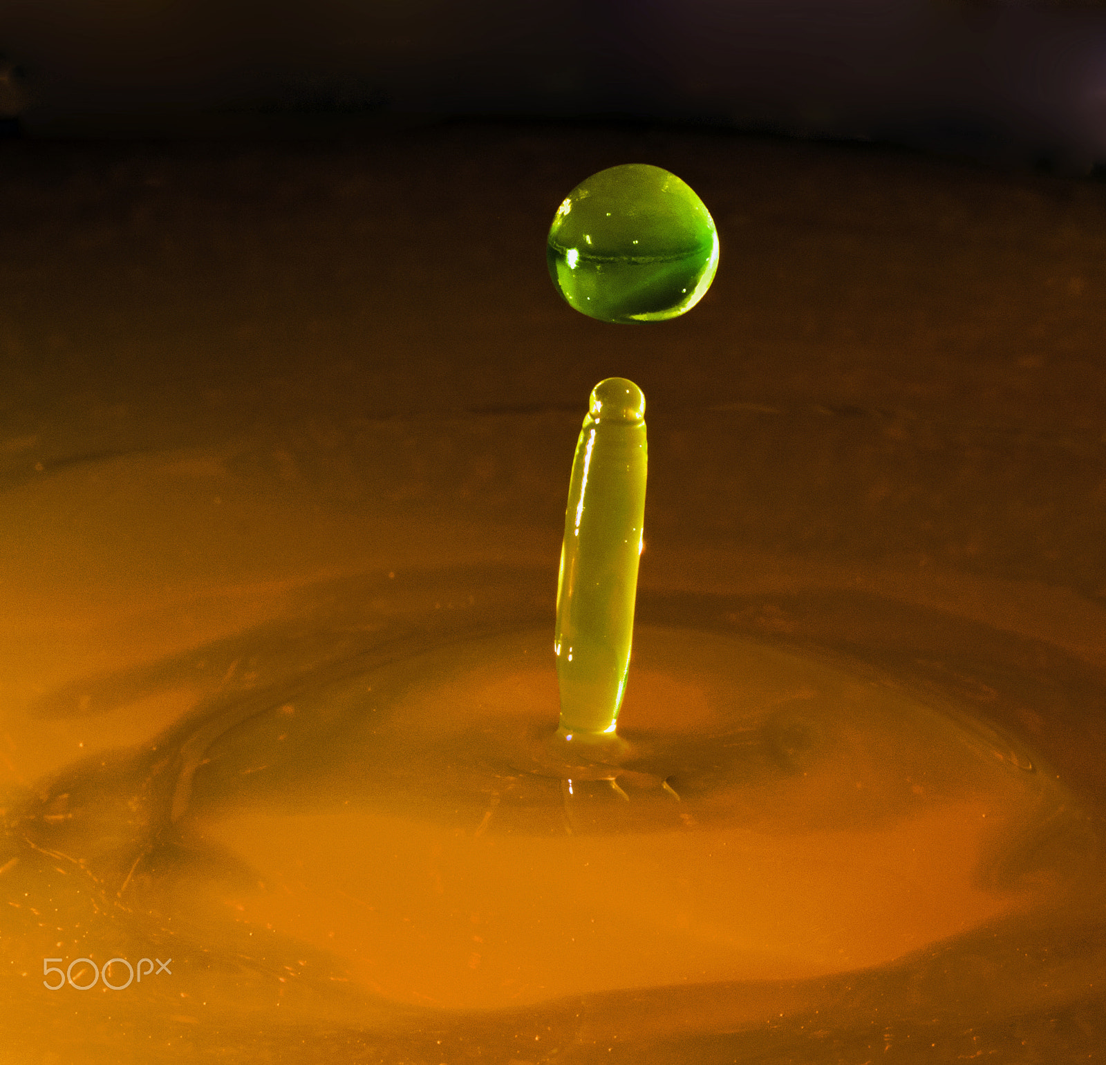 Tamron SP AF 60mm F2 Di II LD IF Macro sample photo. Green drops photography