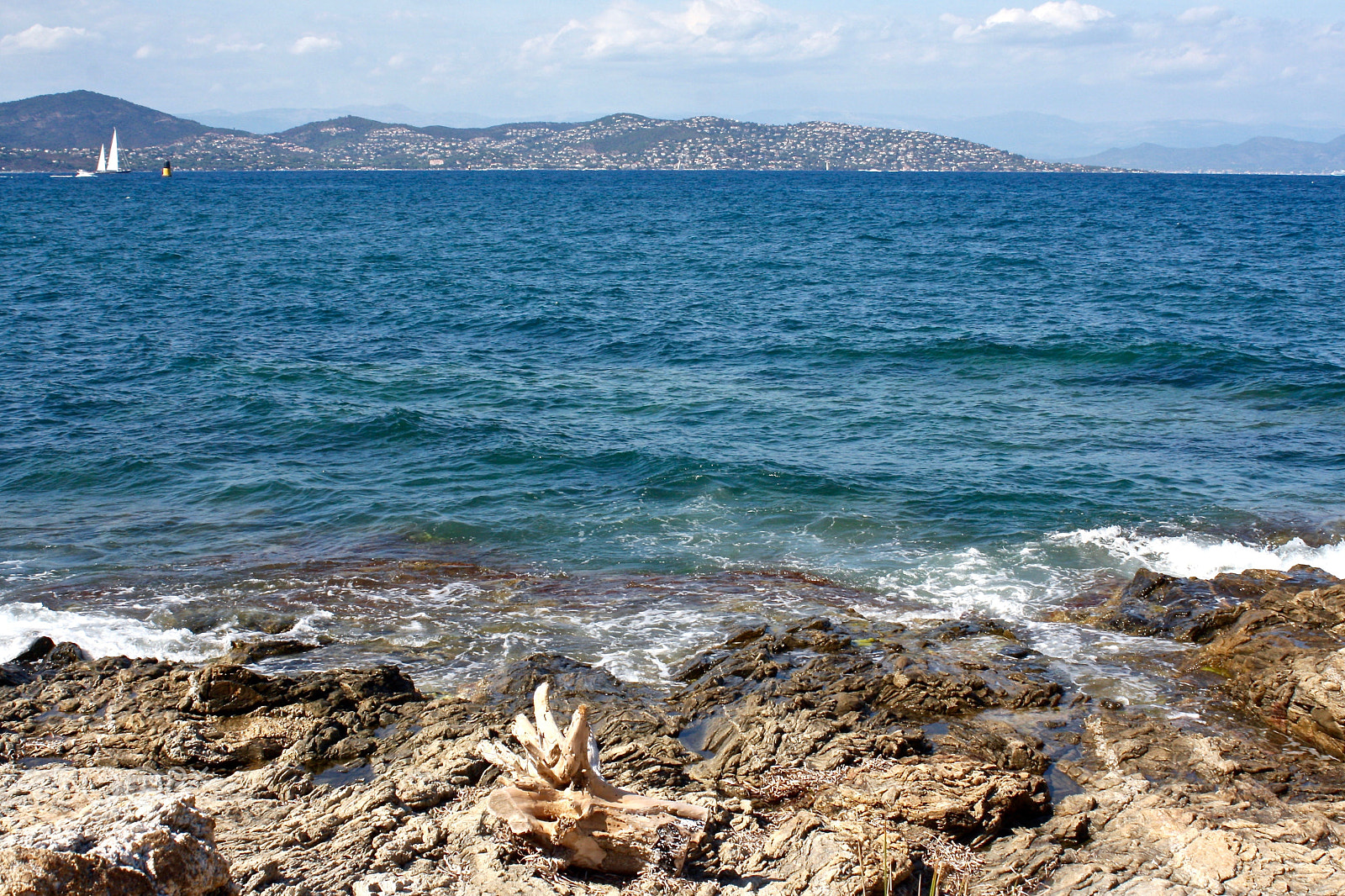 Canon EF 35-80mm f/4-5.6 sample photo. Rocky water photography