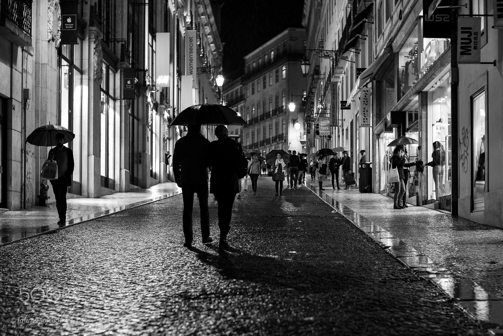 Noctilux-M 1:1/50 sample photo. The rain is back... photography