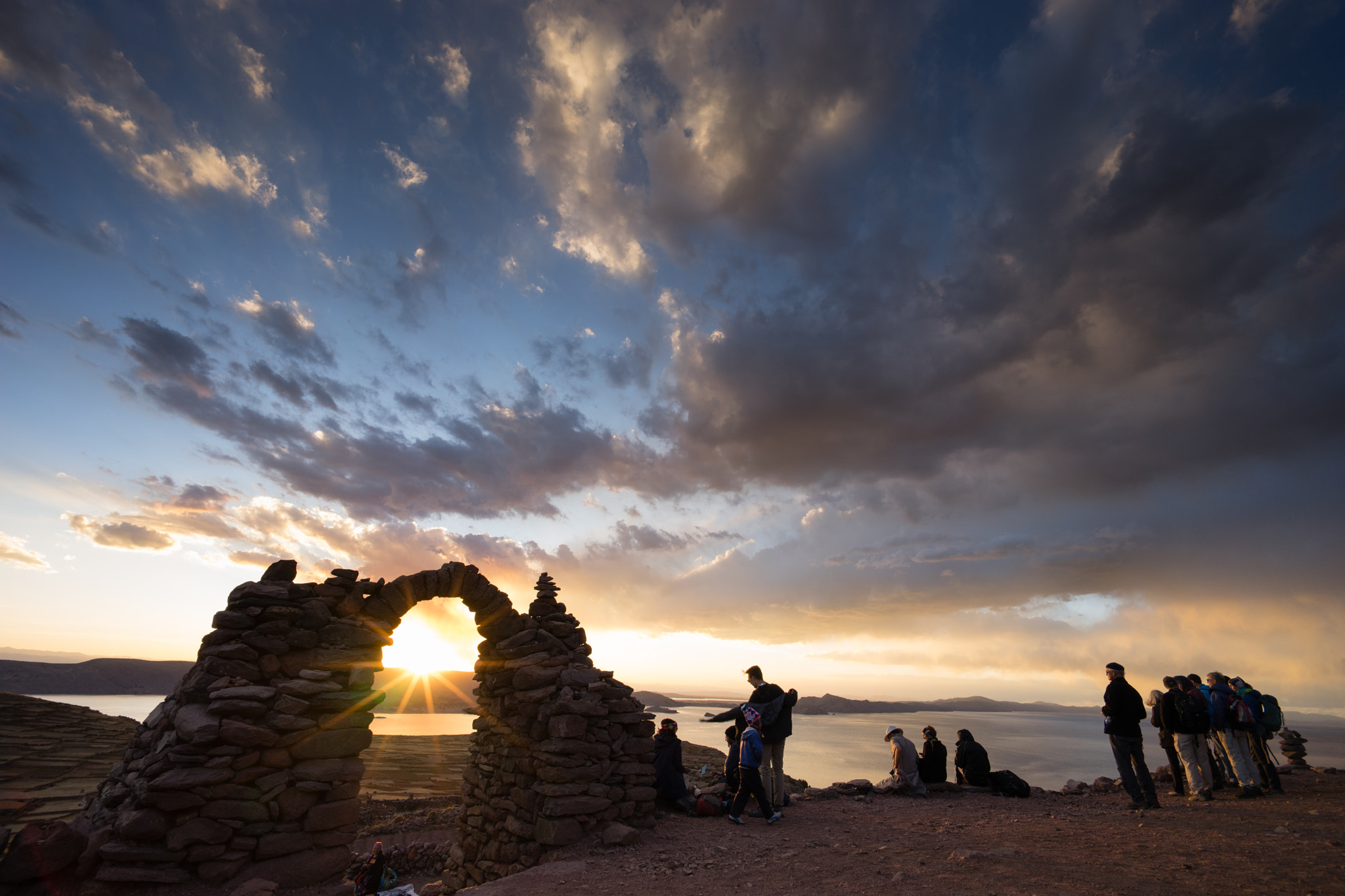 Sony a7 II + Voigtlander SUPER WIDE-HELIAR 15mm F4.5 III sample photo. Sunset at amantani island photography