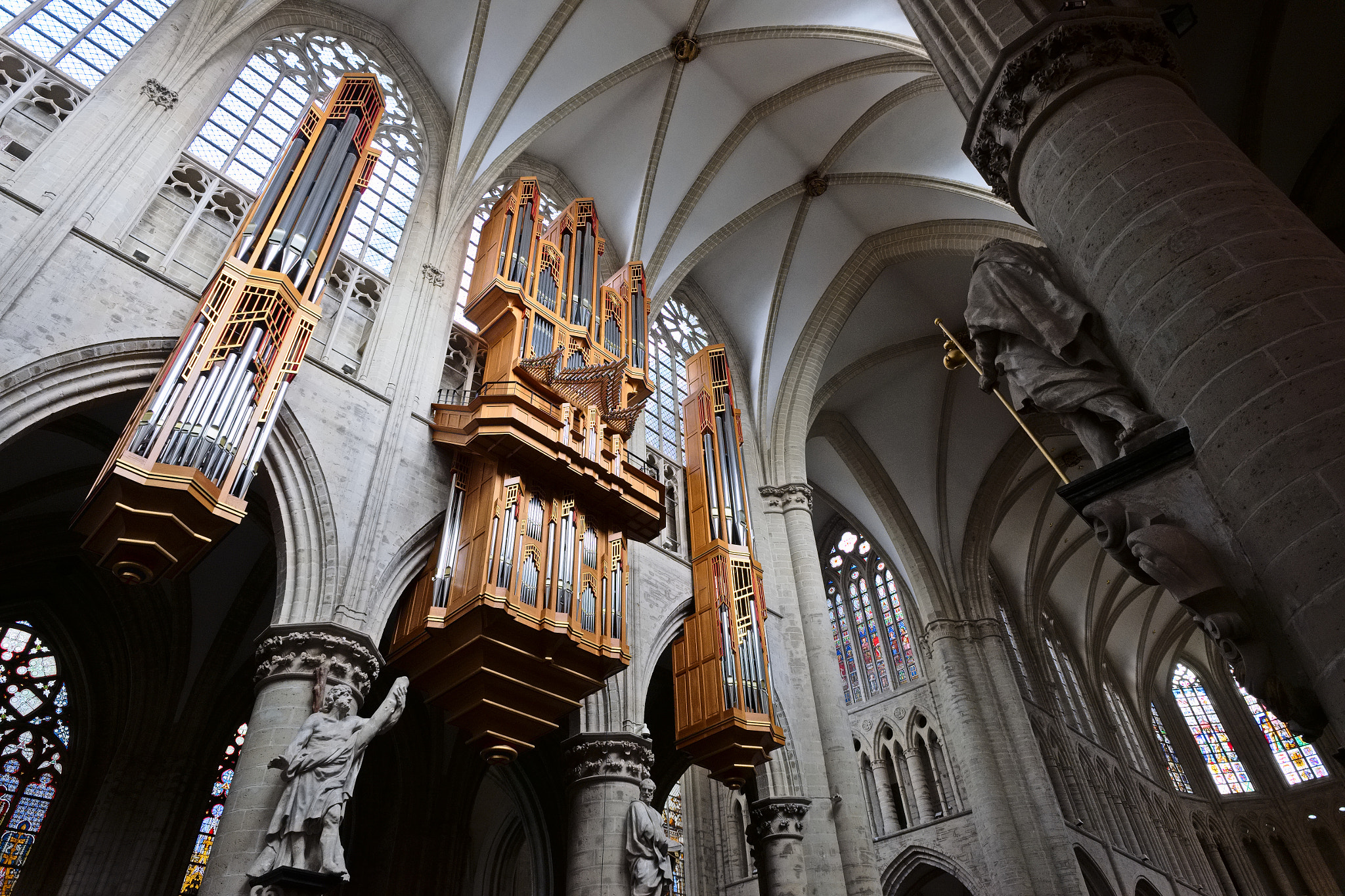 Fujifilm X-E2 + Fujifilm XF 14mm F2.8 R sample photo. Organs photography