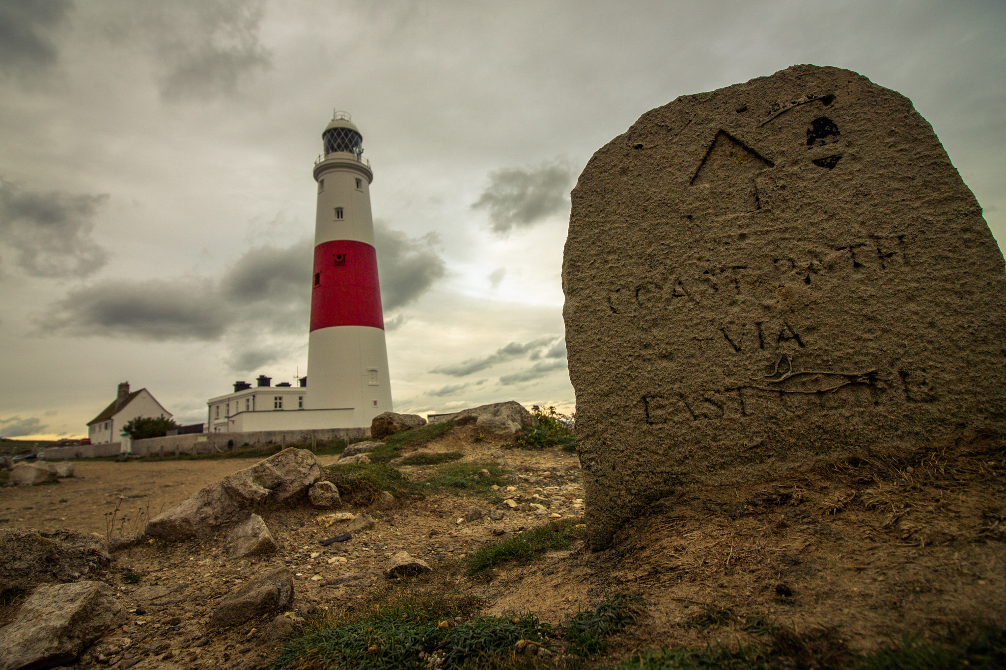 Canon EOS 1100D (EOS Rebel T3 / EOS Kiss X50) + Canon EF-S 10-18mm F4.5–5.6 IS STM sample photo. Portland bill lighthouse photography