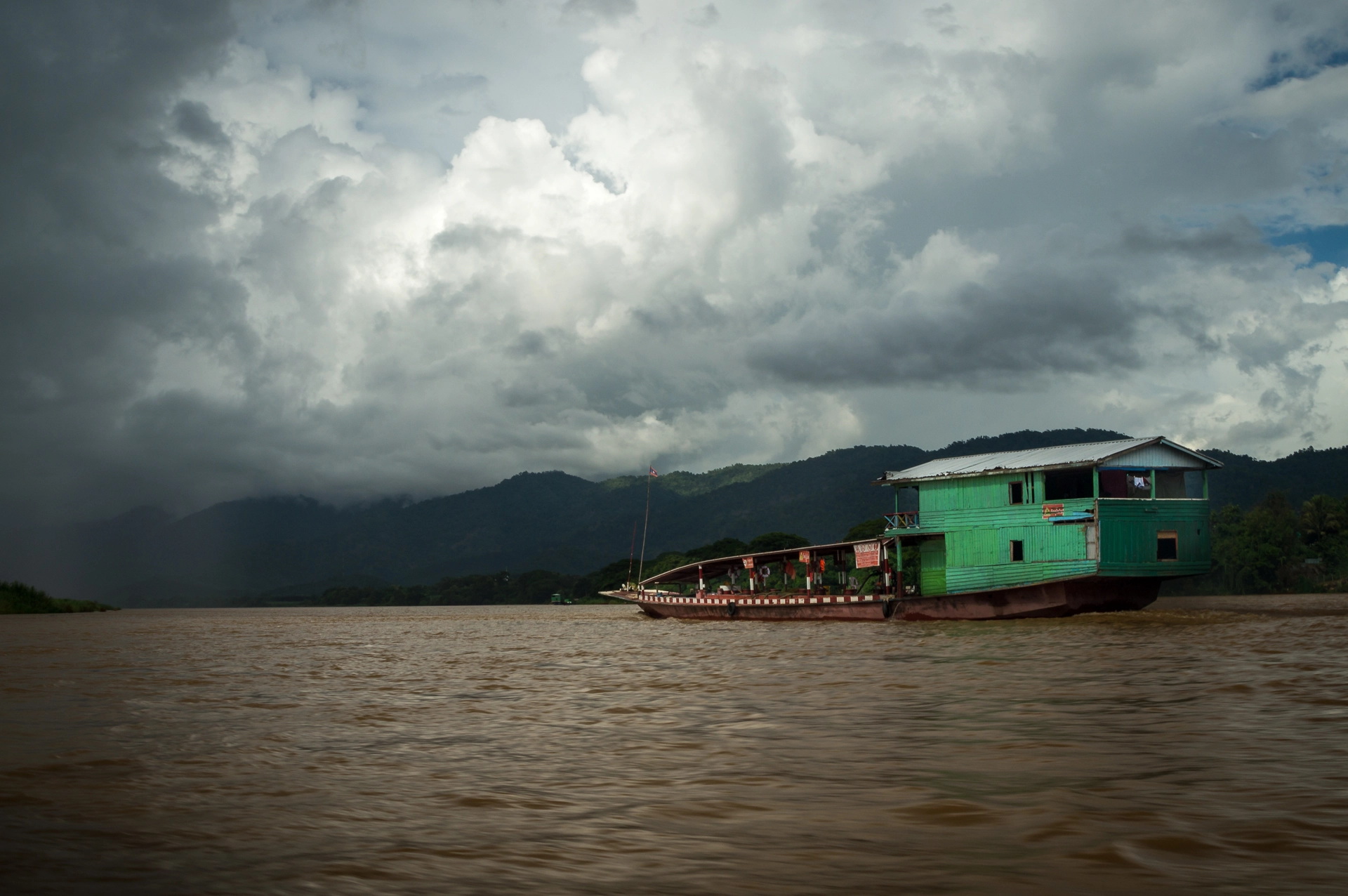 Sony SLT-A57 sample photo. Thailand ship photography