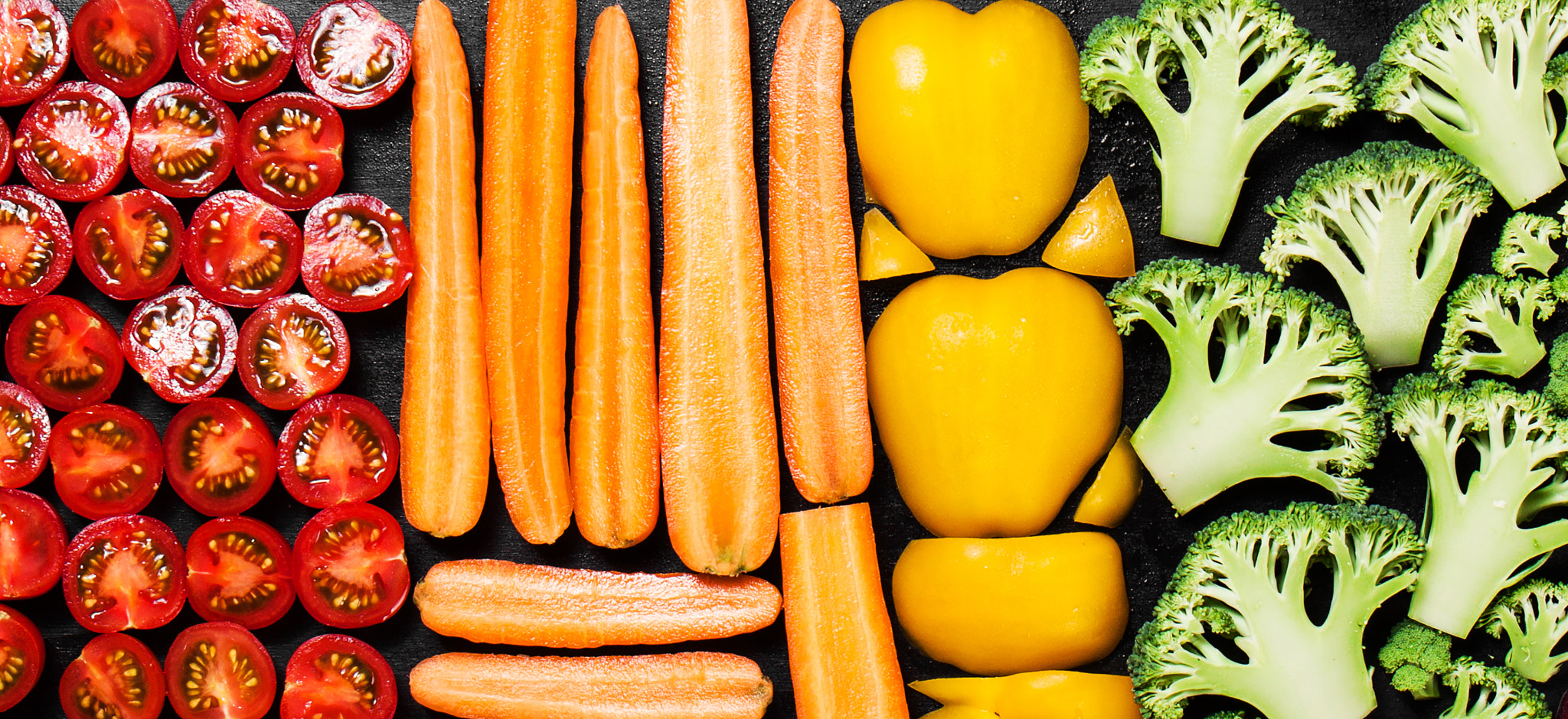Canon EF 24-70mm F4L IS USM sample photo. Colorful healthy tasty vegetable or food background, cooking or healthy life concept, top view photography