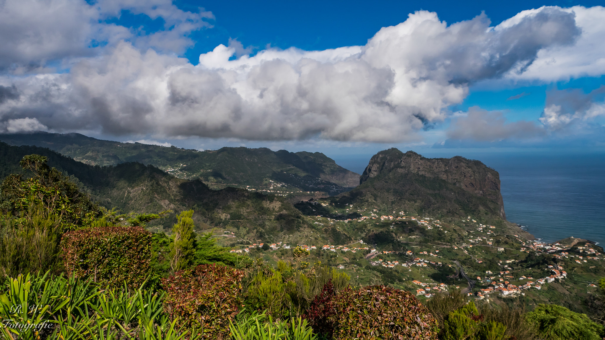 Panasonic Lumix DMC-GM1 sample photo. Wanderung vereda das funderas photography