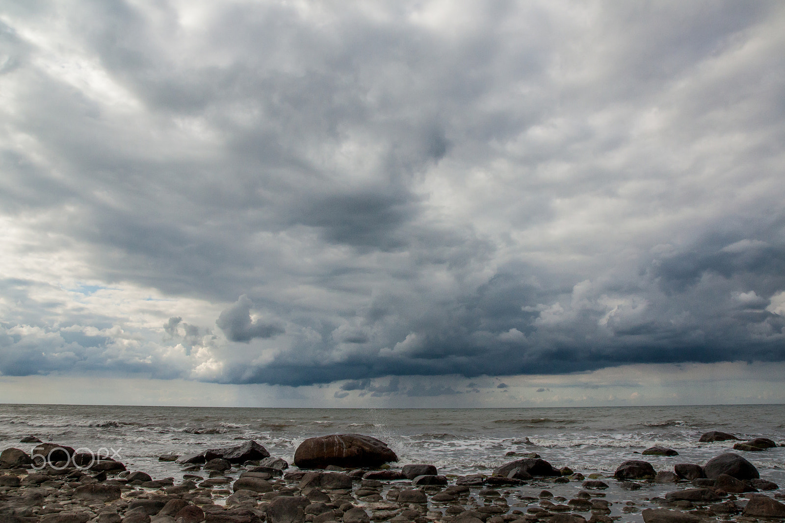 Canon EOS 450D (EOS Rebel XSi / EOS Kiss X2) sample photo. Gloomy weather on rügen island in germany. photography