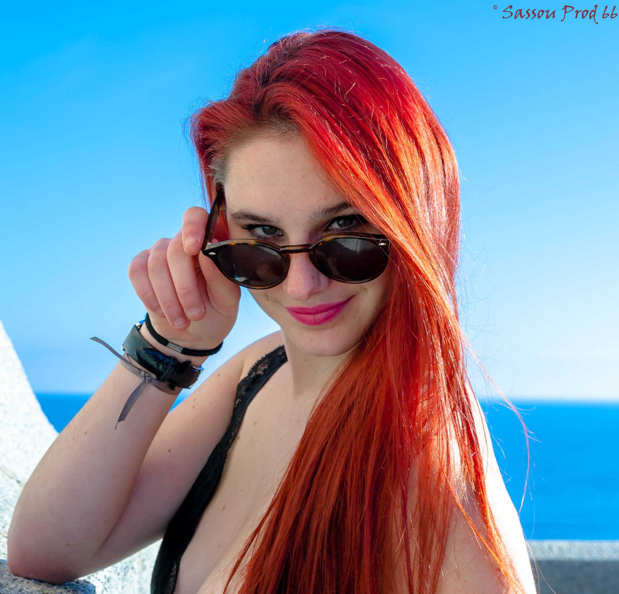 Canon EOS 1000D (EOS Digital Rebel XS / EOS Kiss F) sample photo. Red fashion photography