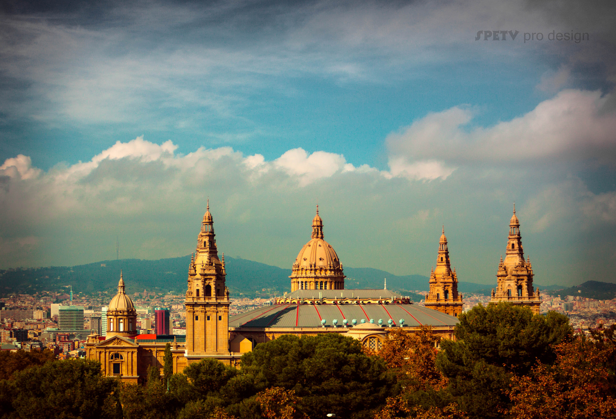 Canon EOS 50D + Canon EF 28-80mm f/3.5-5.6 sample photo. Montjuic photography