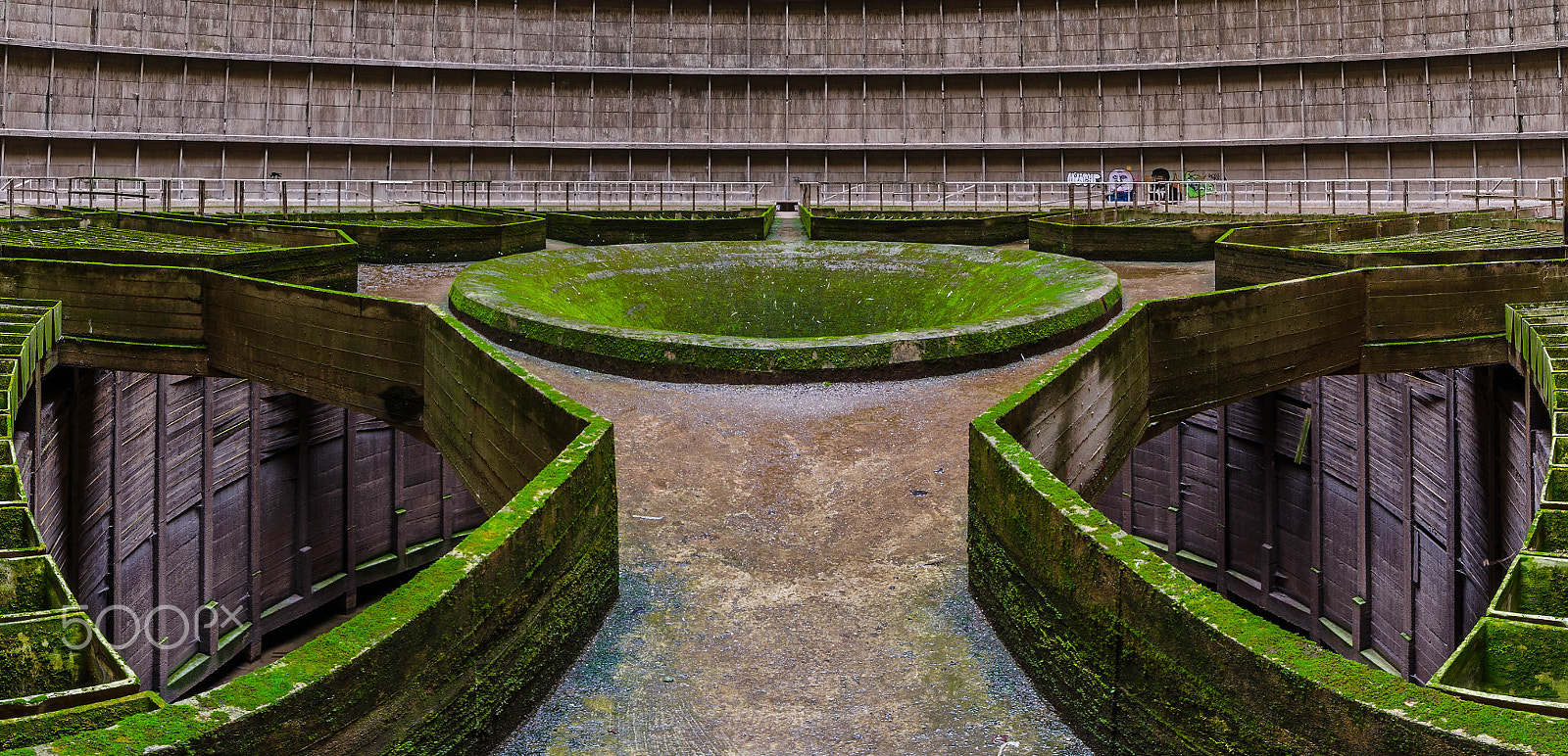 Sigma 8-16mm F4.5-5.6 DC HSM sample photo. Old factory photography