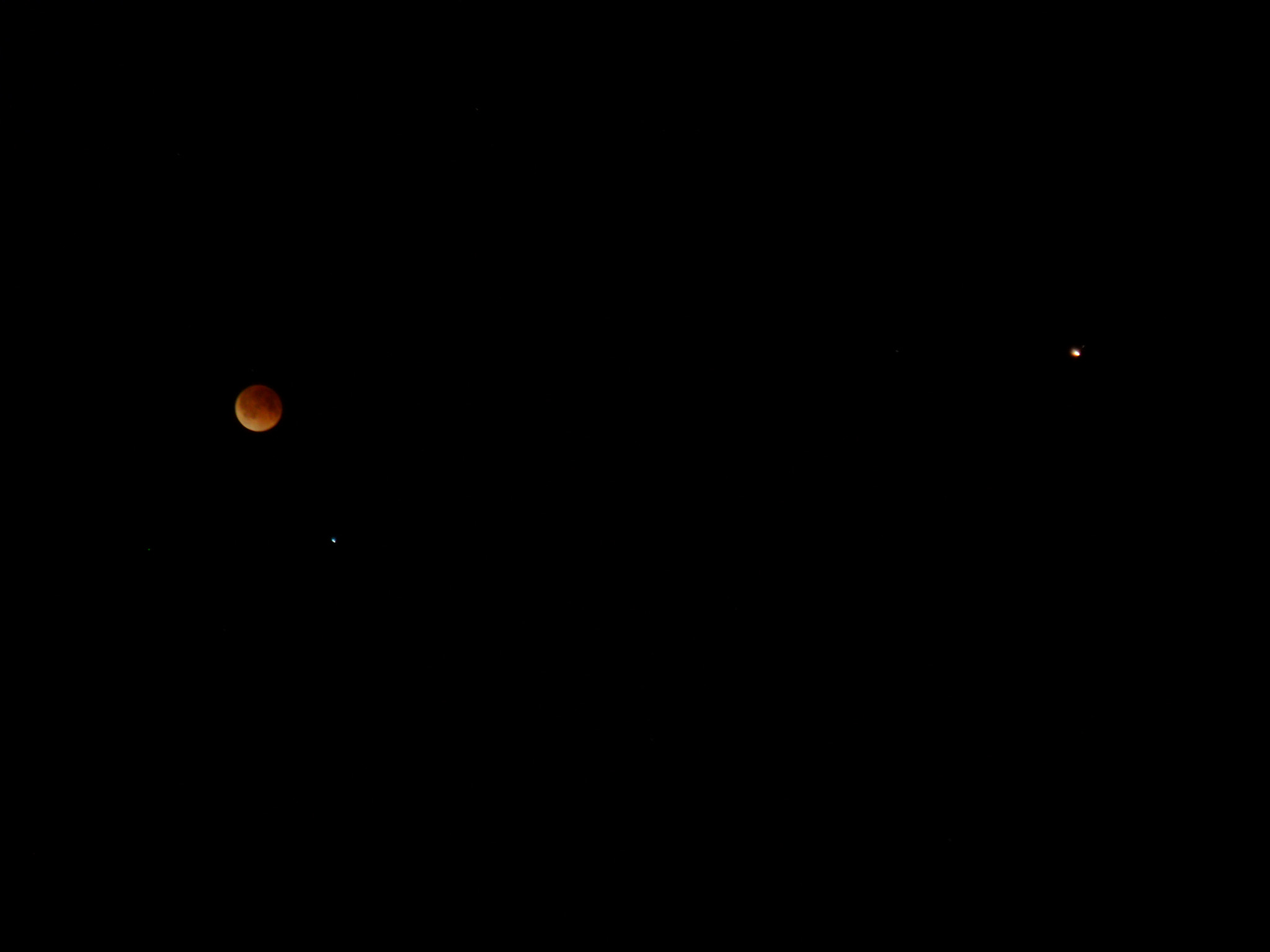 Samsung PL20,PL21 / VLUU PL20,PL21 sample photo. Luna y marte photography