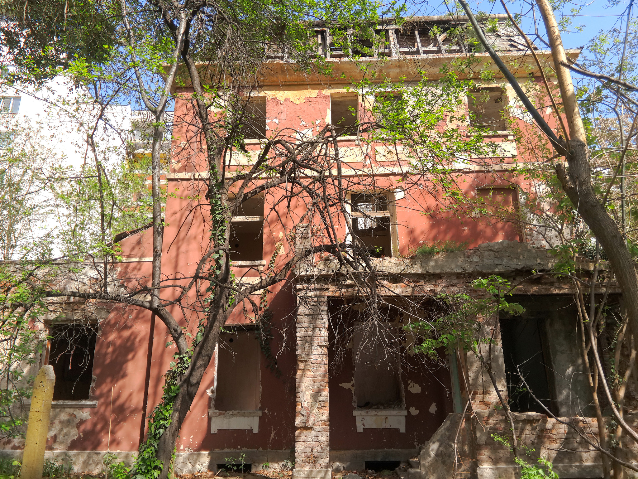 Meizu MX4 Pro sample photo. Urban exploration plovdiv photography