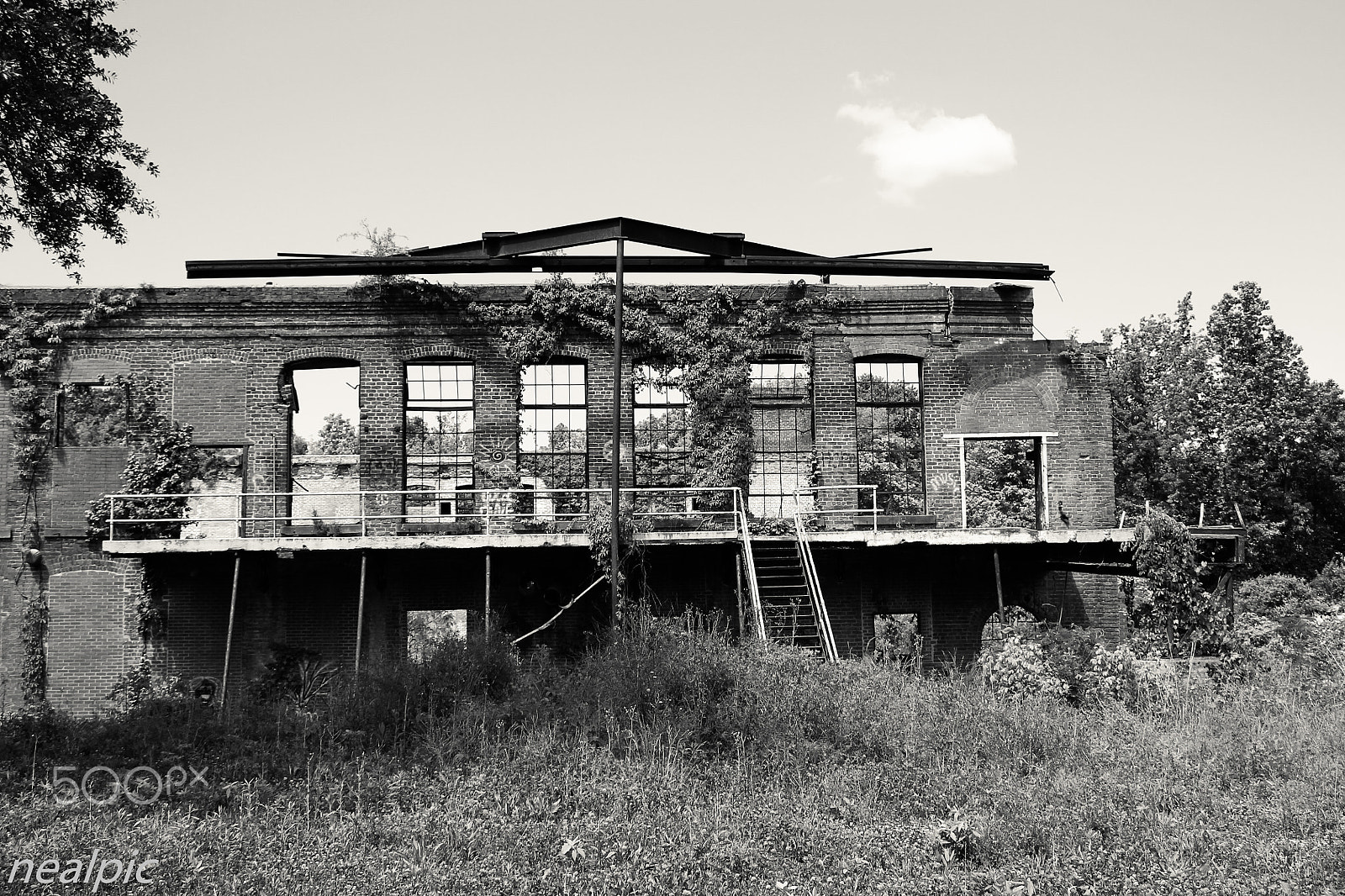 Canon EOS 1100D (EOS Rebel T3 / EOS Kiss X50) sample photo. Old brick mill photography