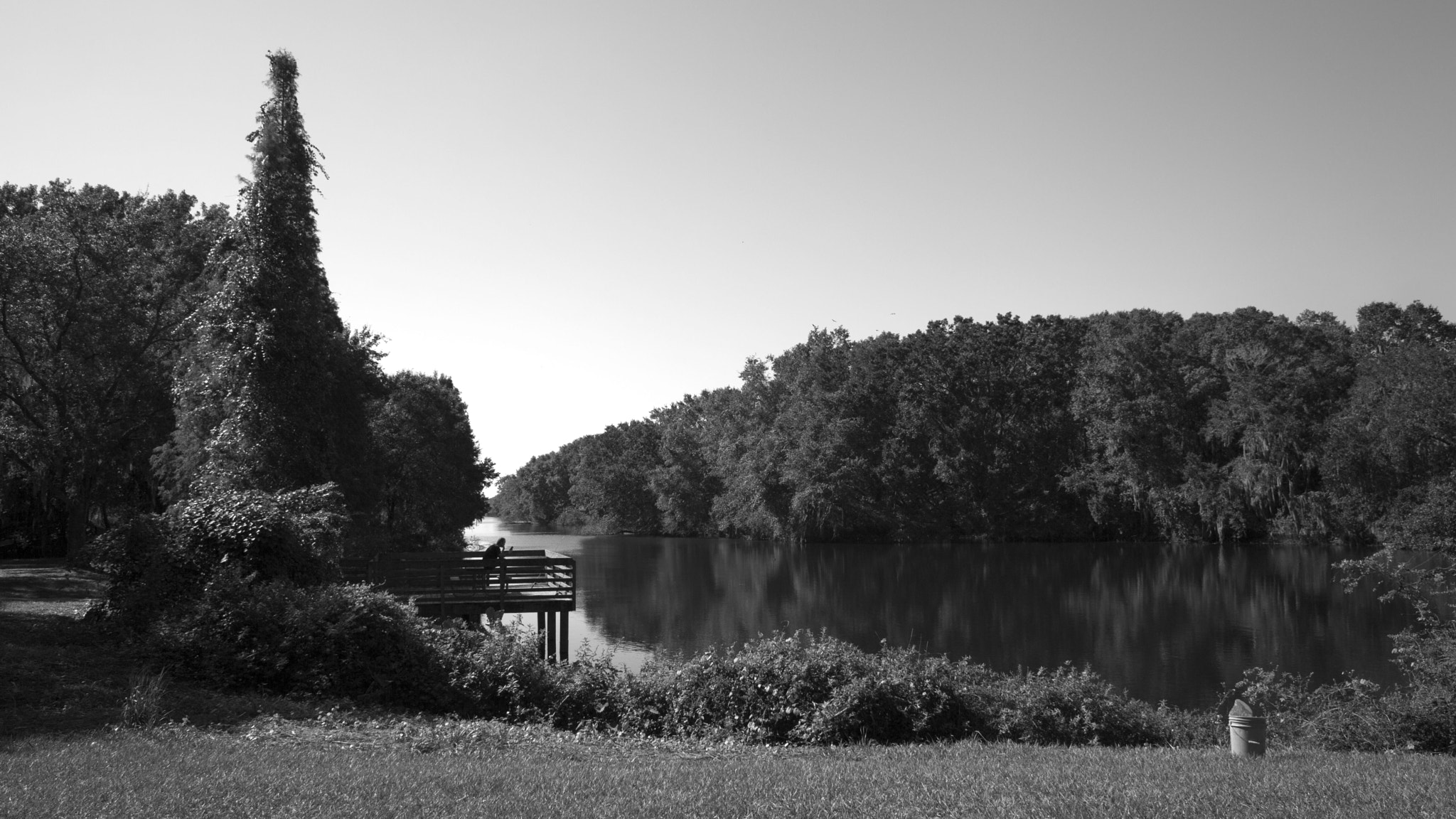 Canon EF 28mm F1.8 USM sample photo. Lake shore photography