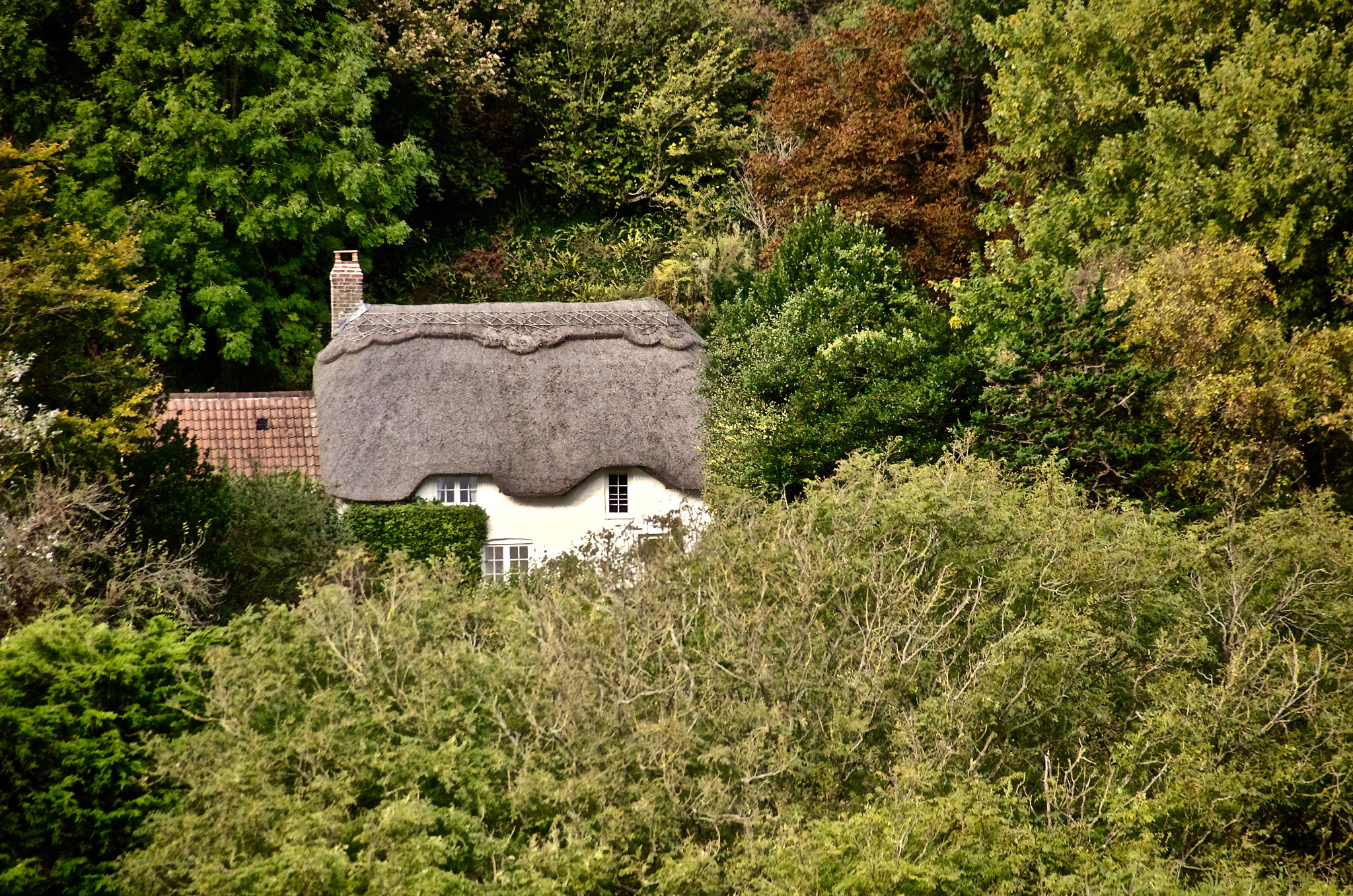 Sigma 18-250mm F3.5-6.3 DC Macro OS HSM sample photo. Cottage hideaway photography
