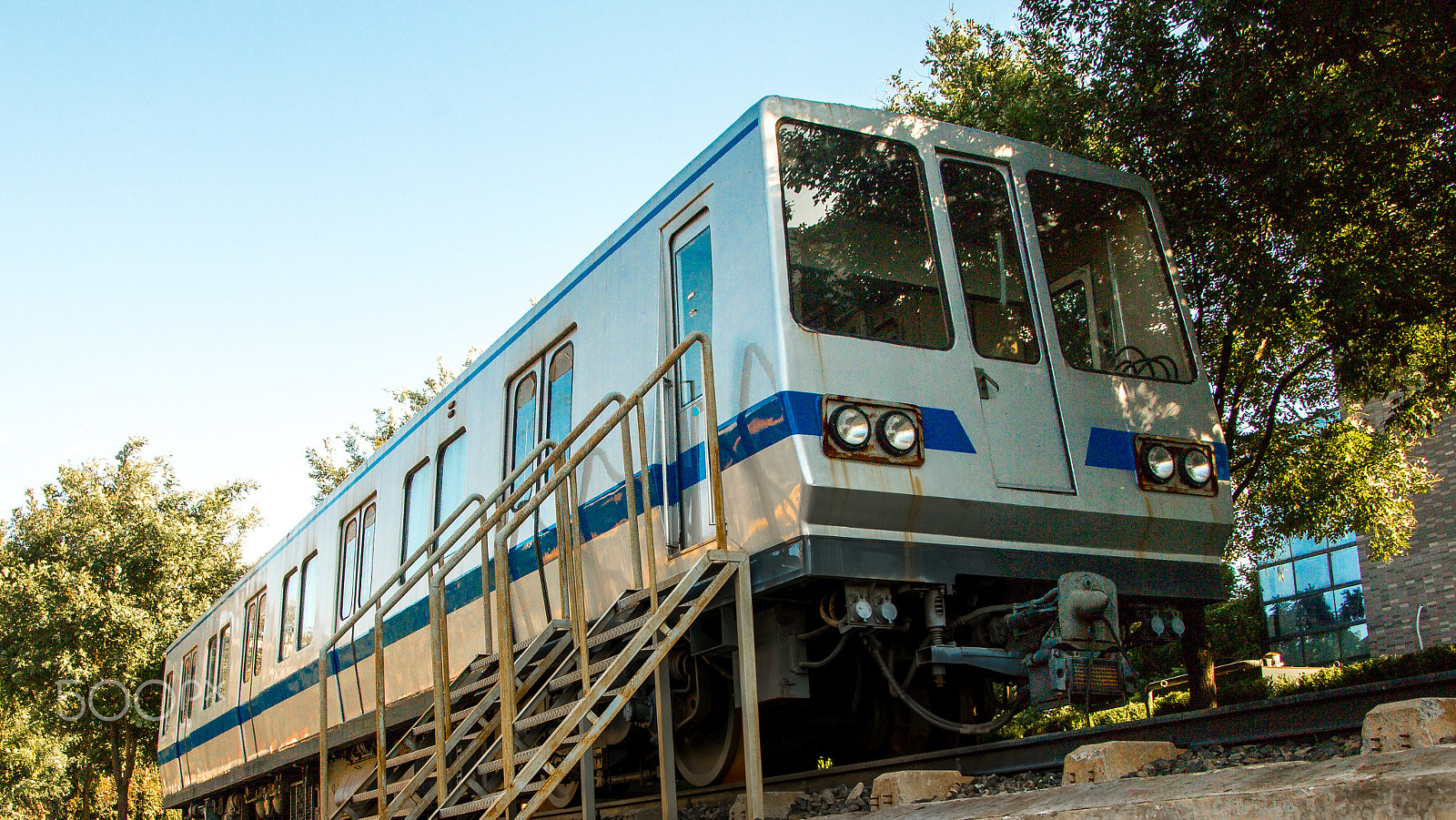 Canon EOS 70D sample photo. The green train in the school. photography