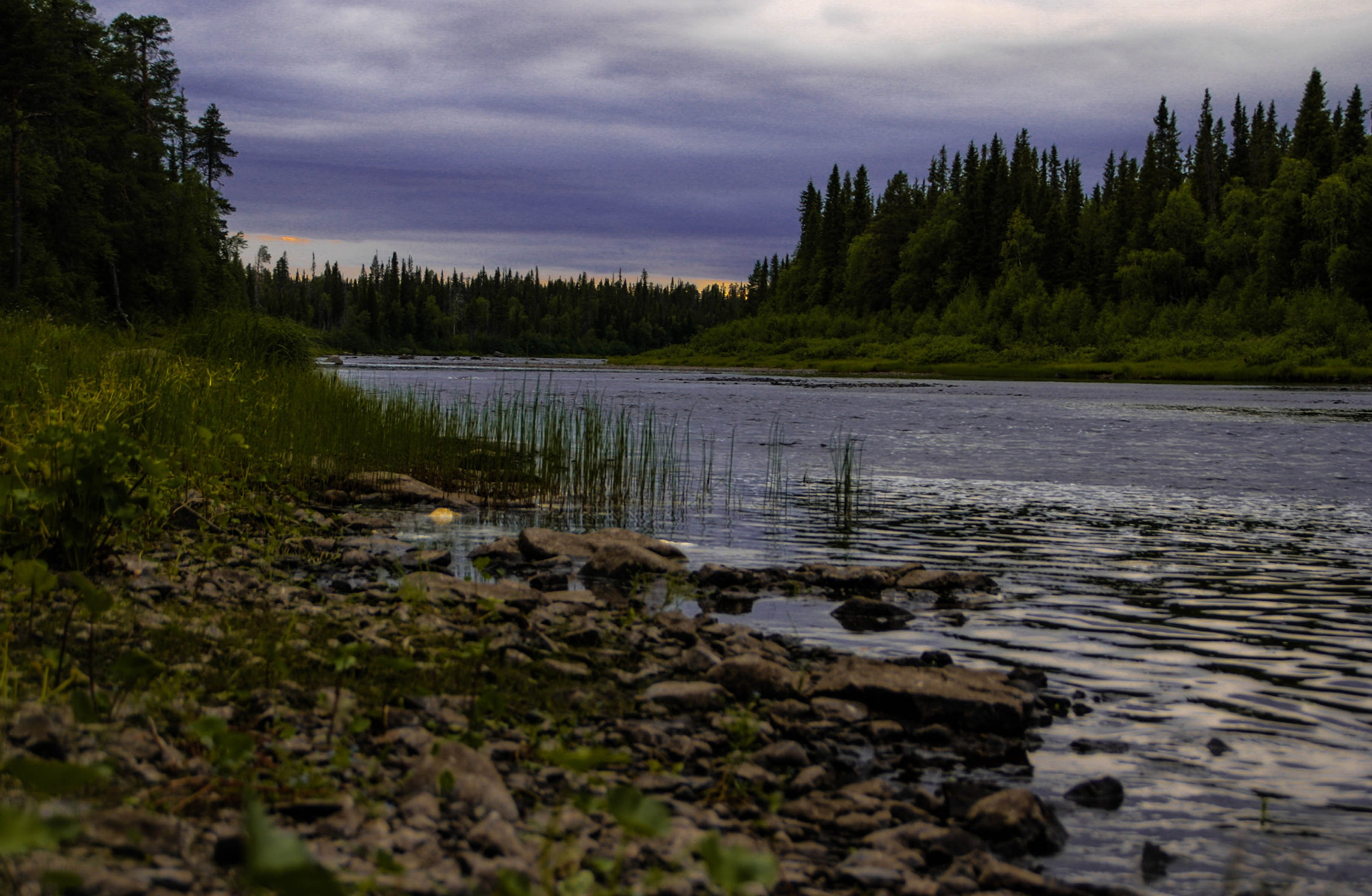 Canon EOS 1000D (EOS Digital Rebel XS / EOS Kiss F) sample photo. River photography