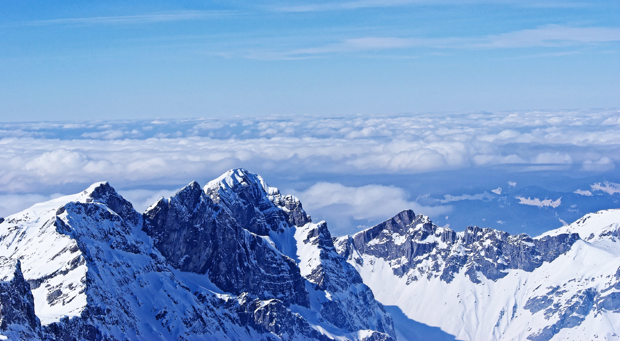 Pentax smc DA 50-200mm F4-5.6 ED sample photo. High above the clouds photography