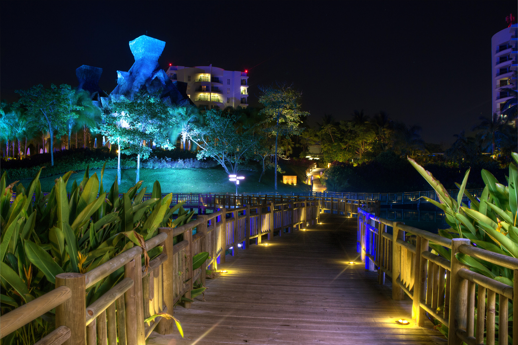 Canon EOS 600D (Rebel EOS T3i / EOS Kiss X5) sample photo. Nuevo vallarta at night photography