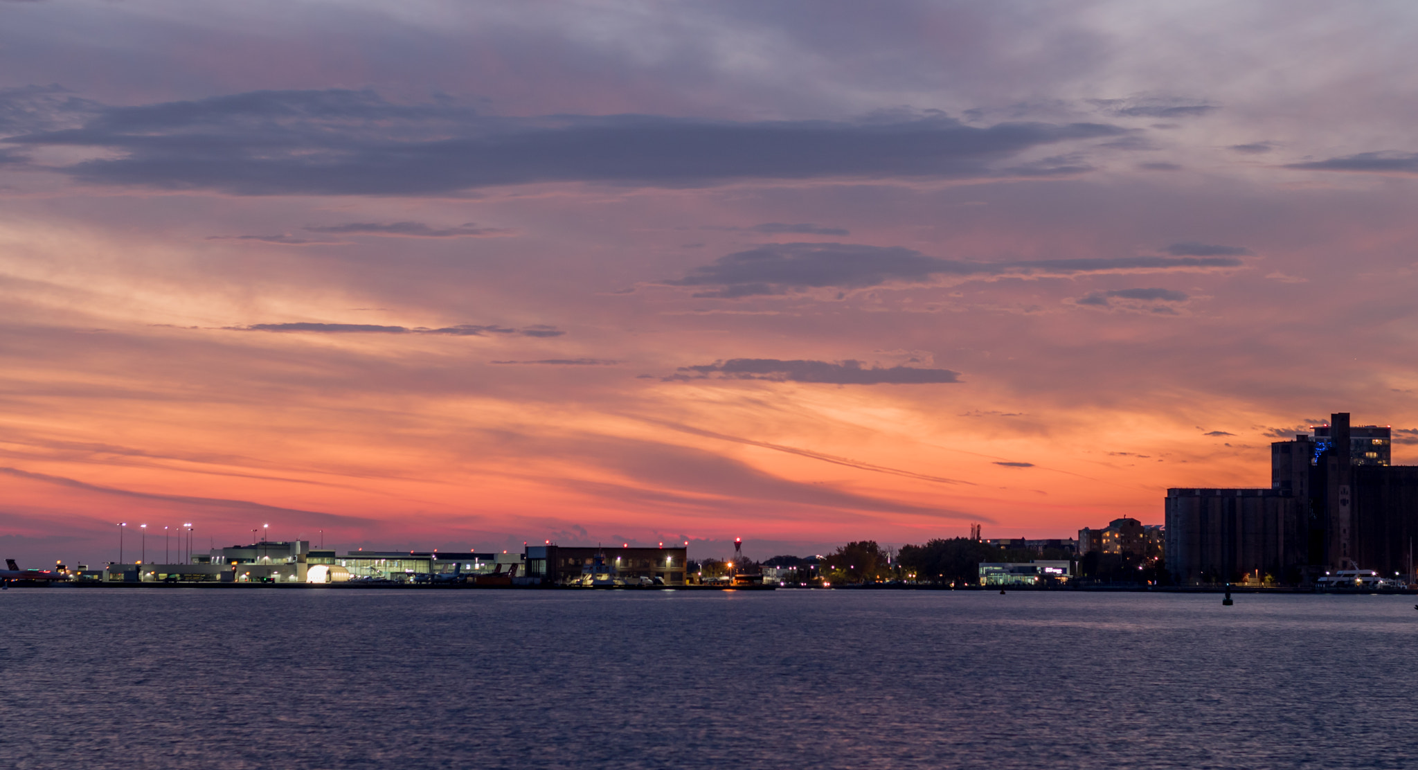 Canon EOS 760D (EOS Rebel T6s / EOS 8000D) sample photo. City ablaze photography