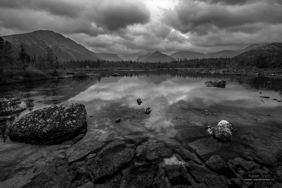Fujifilm XF 10-24mm F4 R OIS sample photo. Polygonalnoe lake in b&w photography