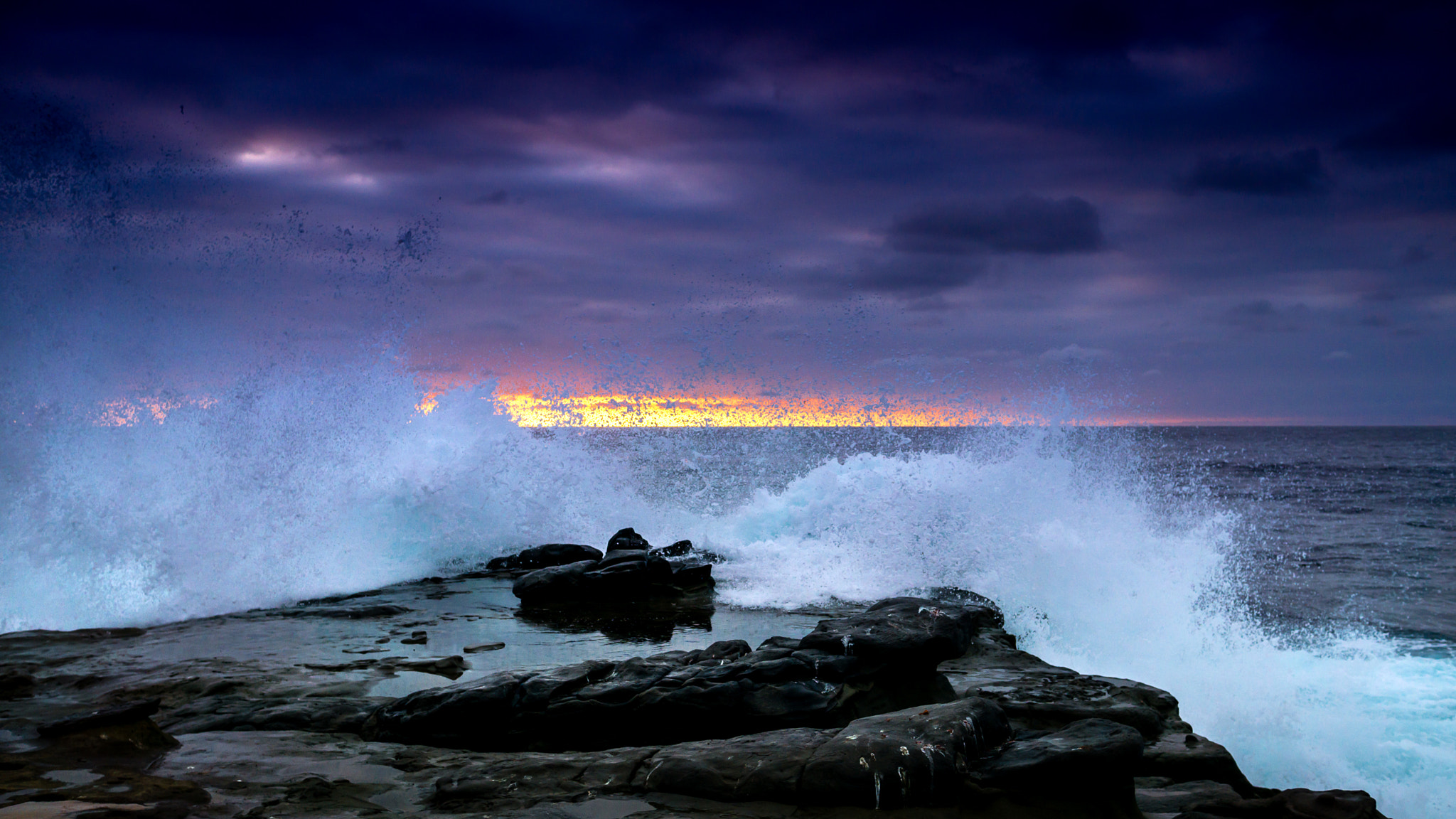 Sony Sonnar T* E 24mm F1.8 ZA sample photo. La jolla, ca photography