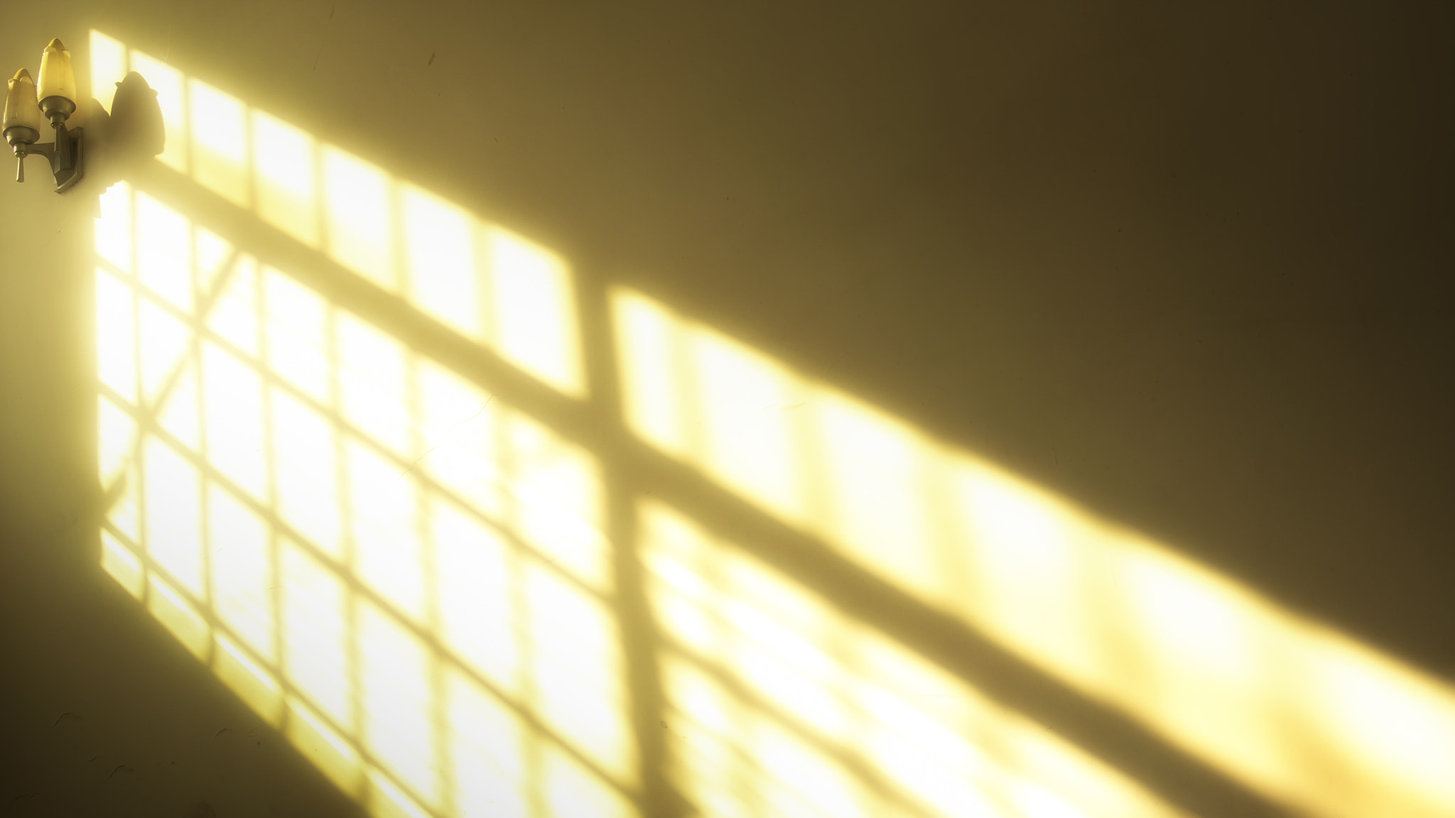 Sigma 17-50mm F2.8 EX DC HSM sample photo. Light shadow photography