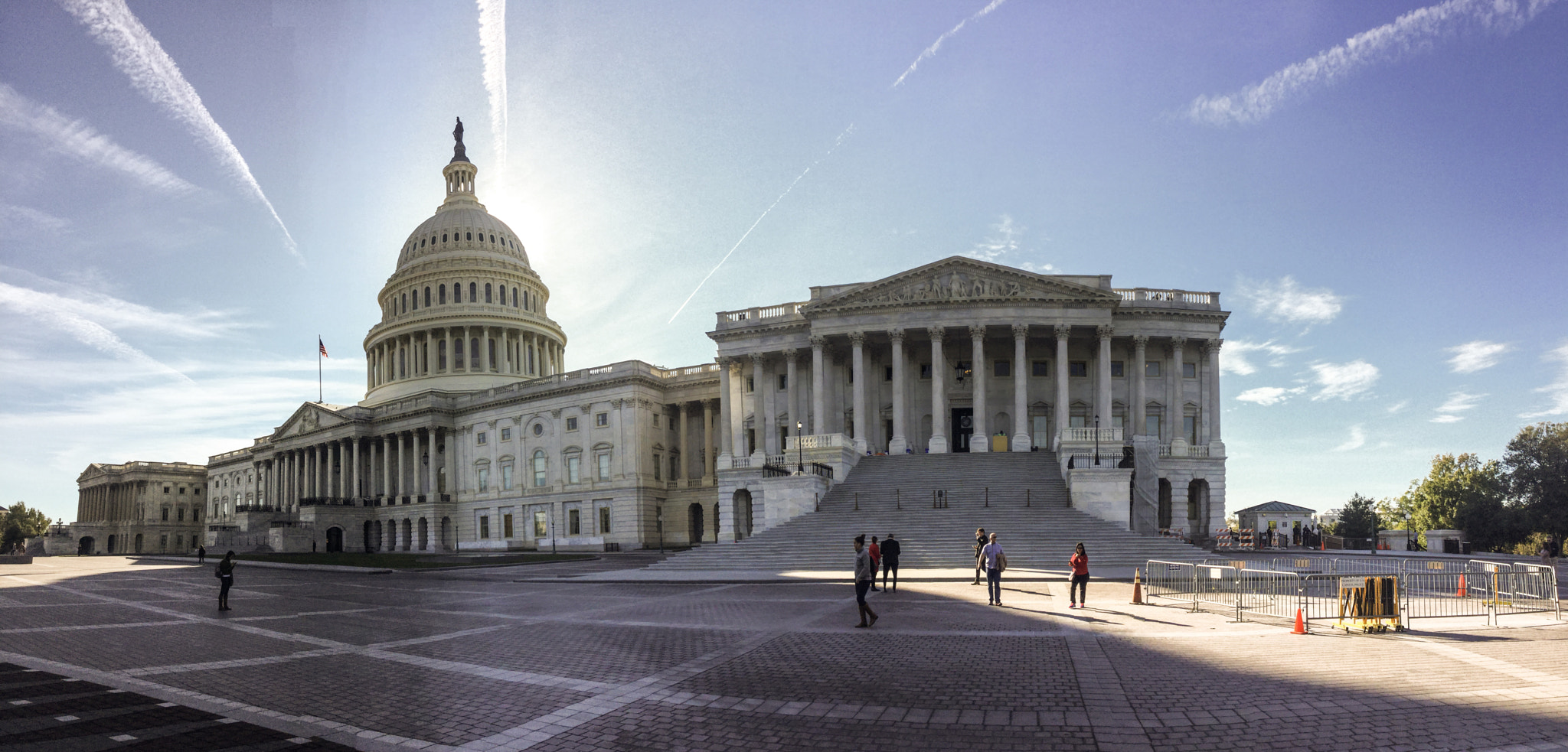 iPad Air 2 back camera 3.3mm f/2.4 sample photo. The capitol building photography