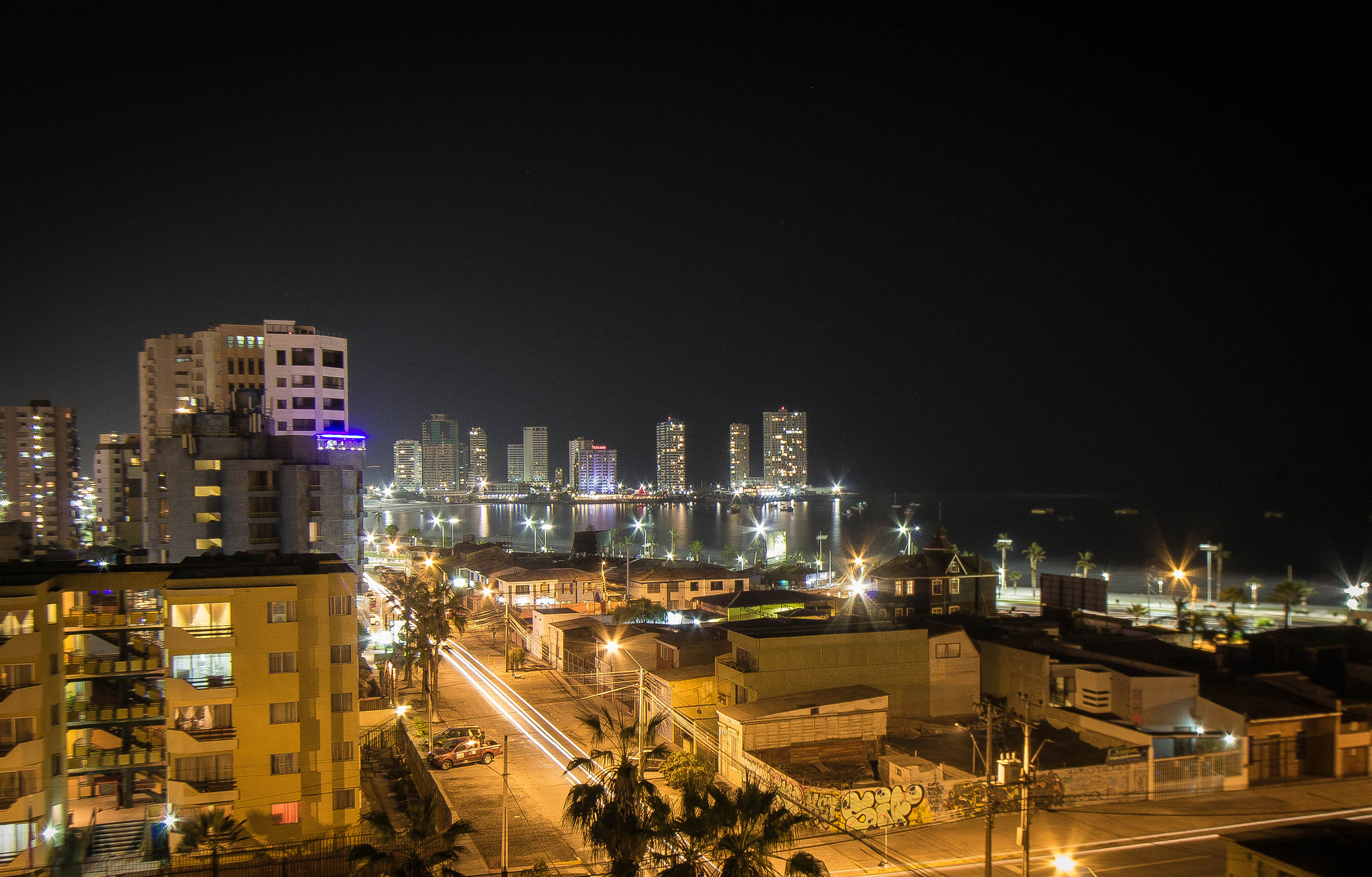 Canon EF-S 10-22mm F3.5-4.5 USM sample photo. Iquique, chile photography