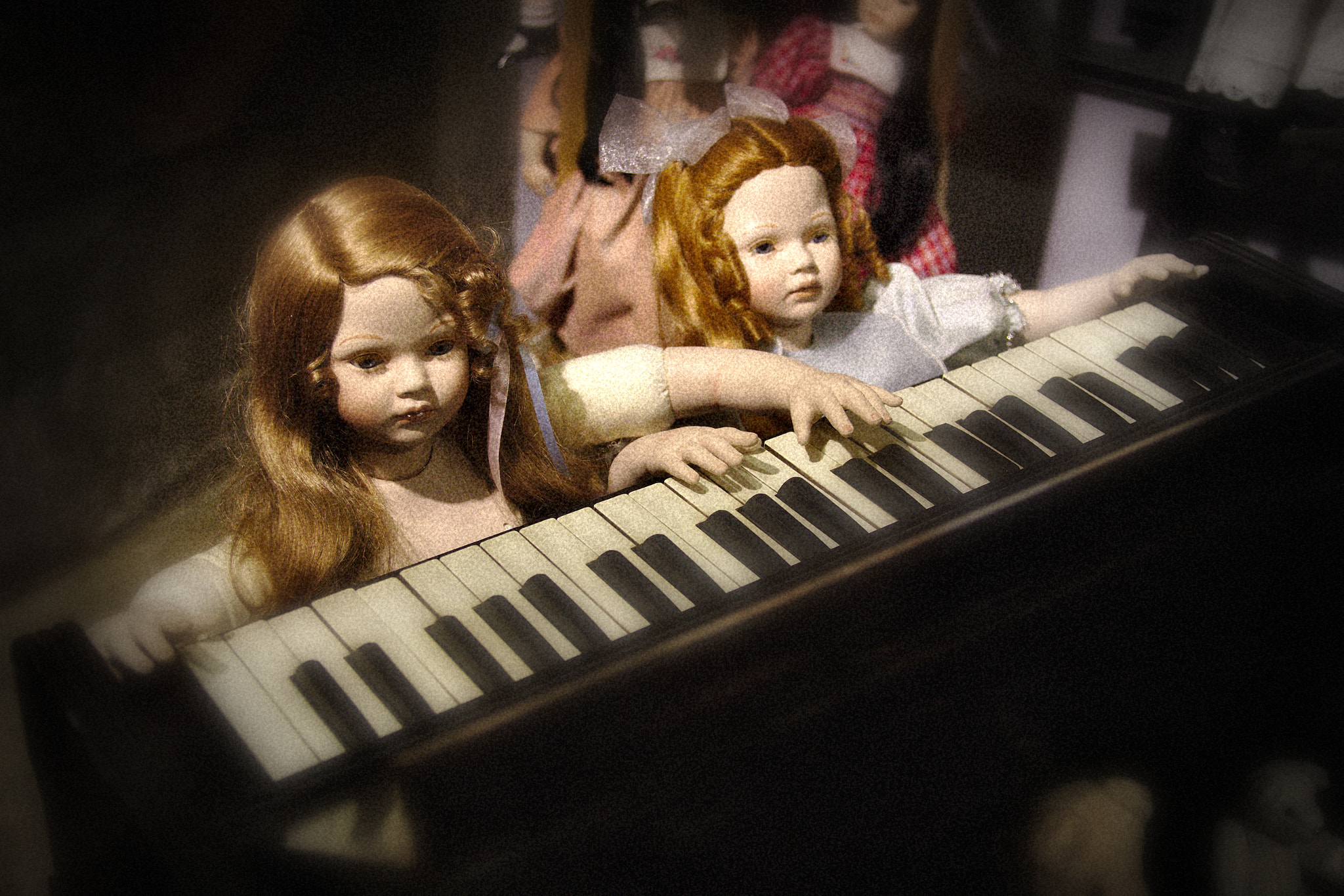 Canon EOS 550D (EOS Rebel T2i / EOS Kiss X4) sample photo. Inanimate music photography