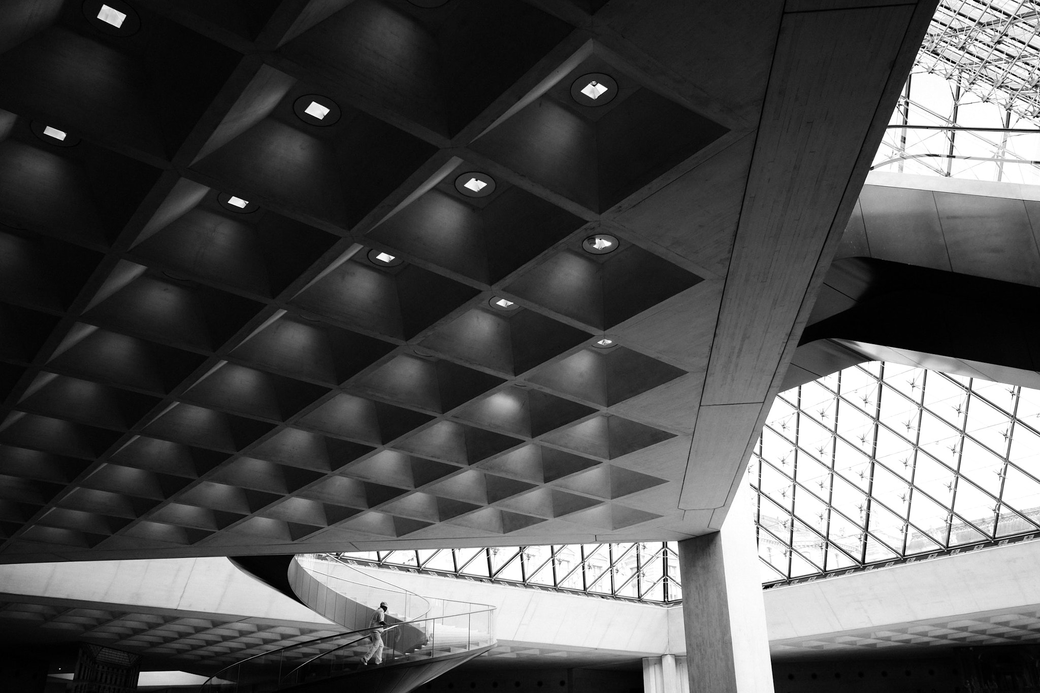 Fujifilm X-T2 + Fujifilm XF 18mm F2 R sample photo. Louvre, paris photography