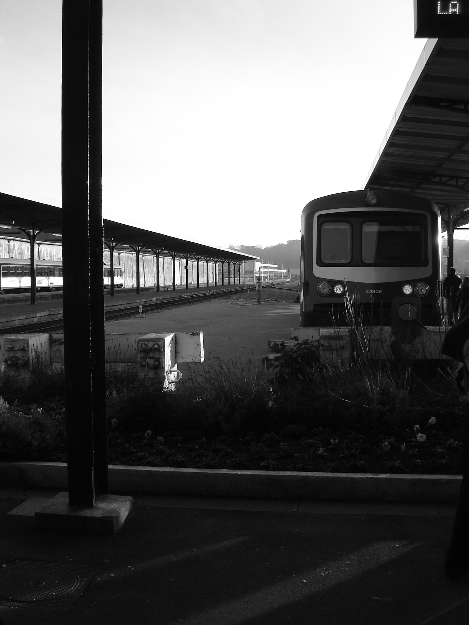 Sony DSC-S90 sample photo. Train en gare photography