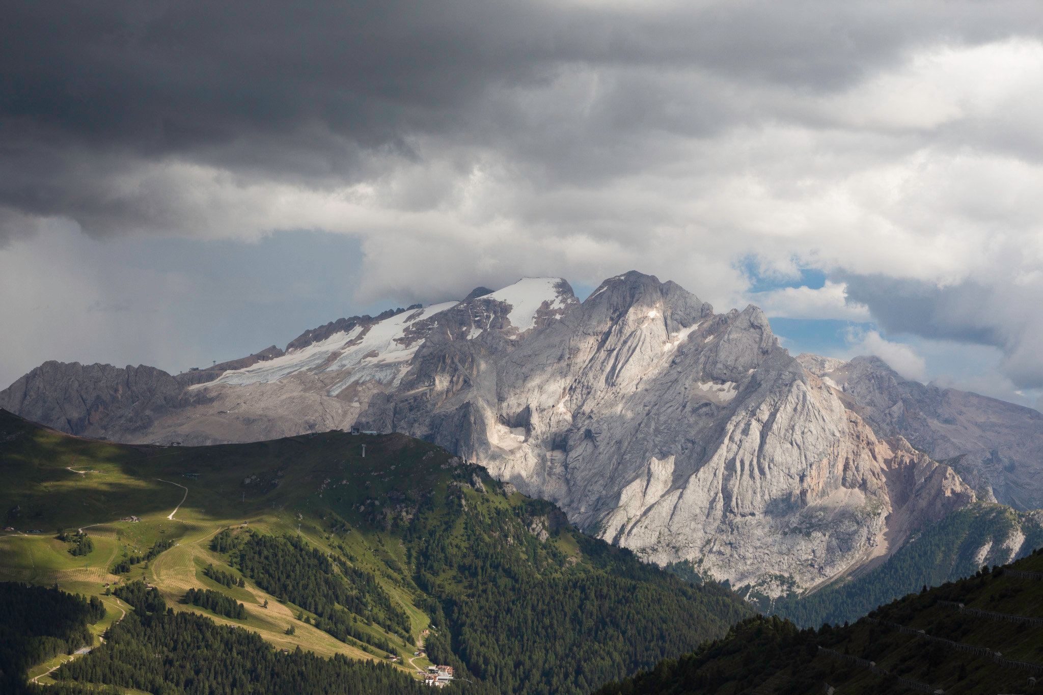Tamron SP AF 17-50mm F2.8 XR Di II LD Aspherical (IF) sample photo. Queen of the dolomites photography
