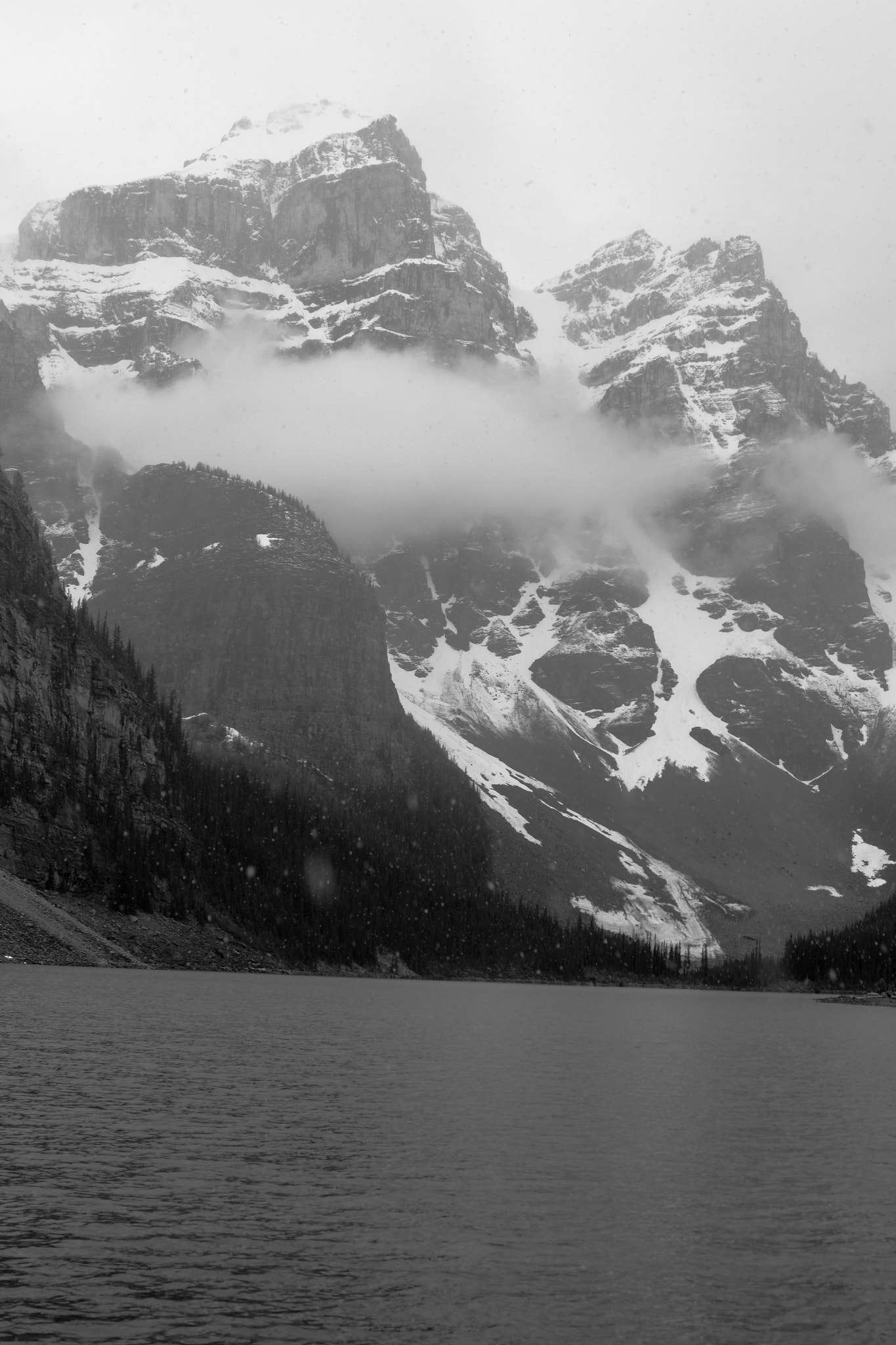 Canon EF 35-80mm f/4-5.6 USM sample photo. Snowing in the mountains photography