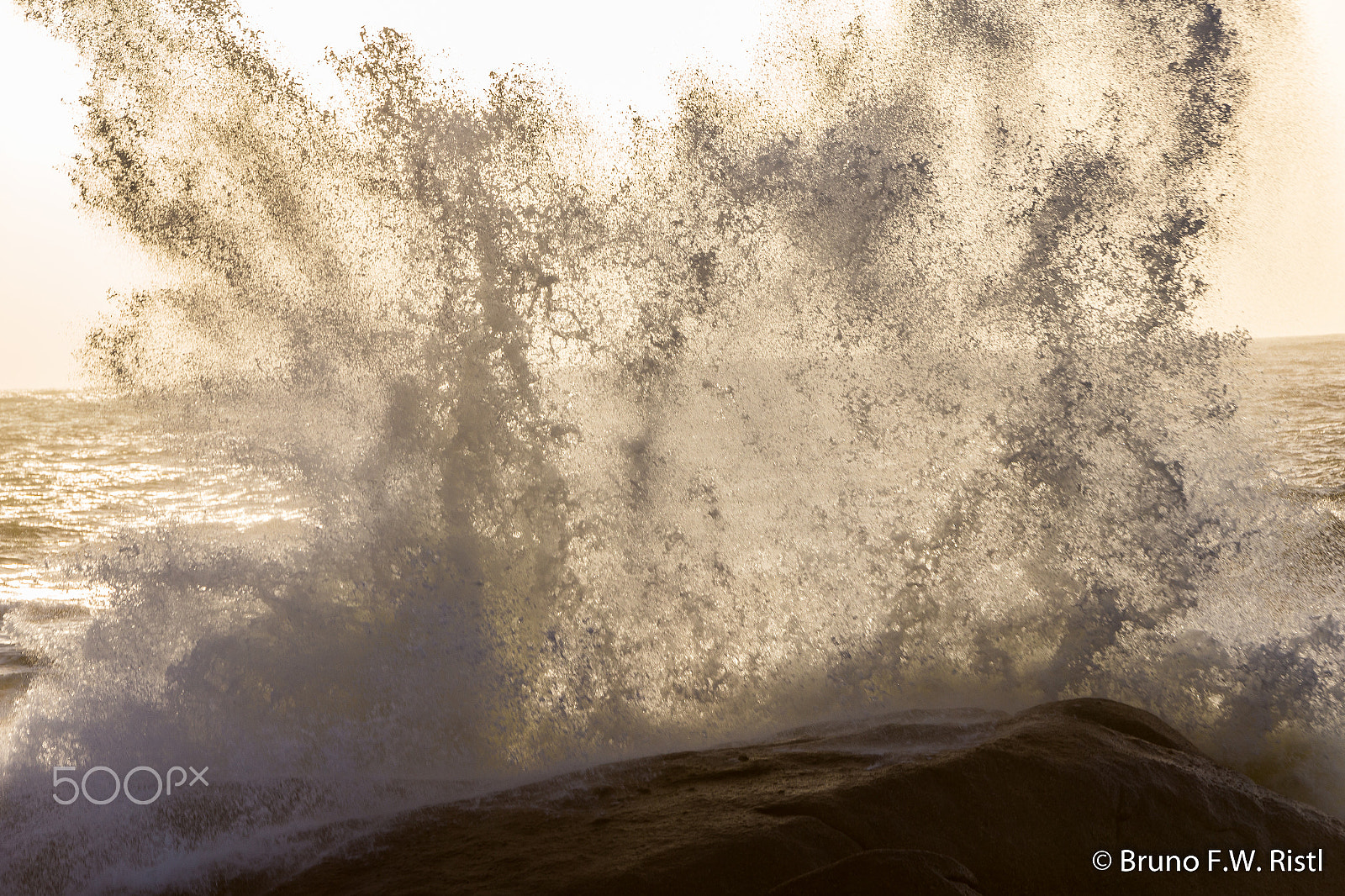 Canon EF 28-300mm F3.5-5.6L IS USM sample photo. Waves photography