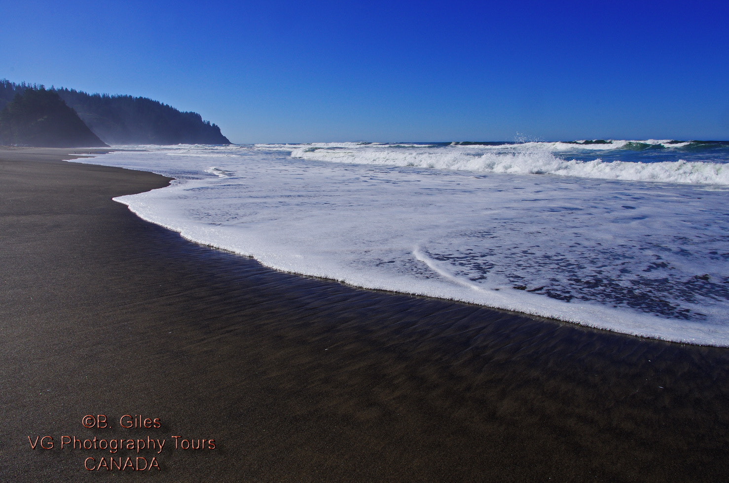 Pentax K-5 IIs sample photo. Line of waves photography