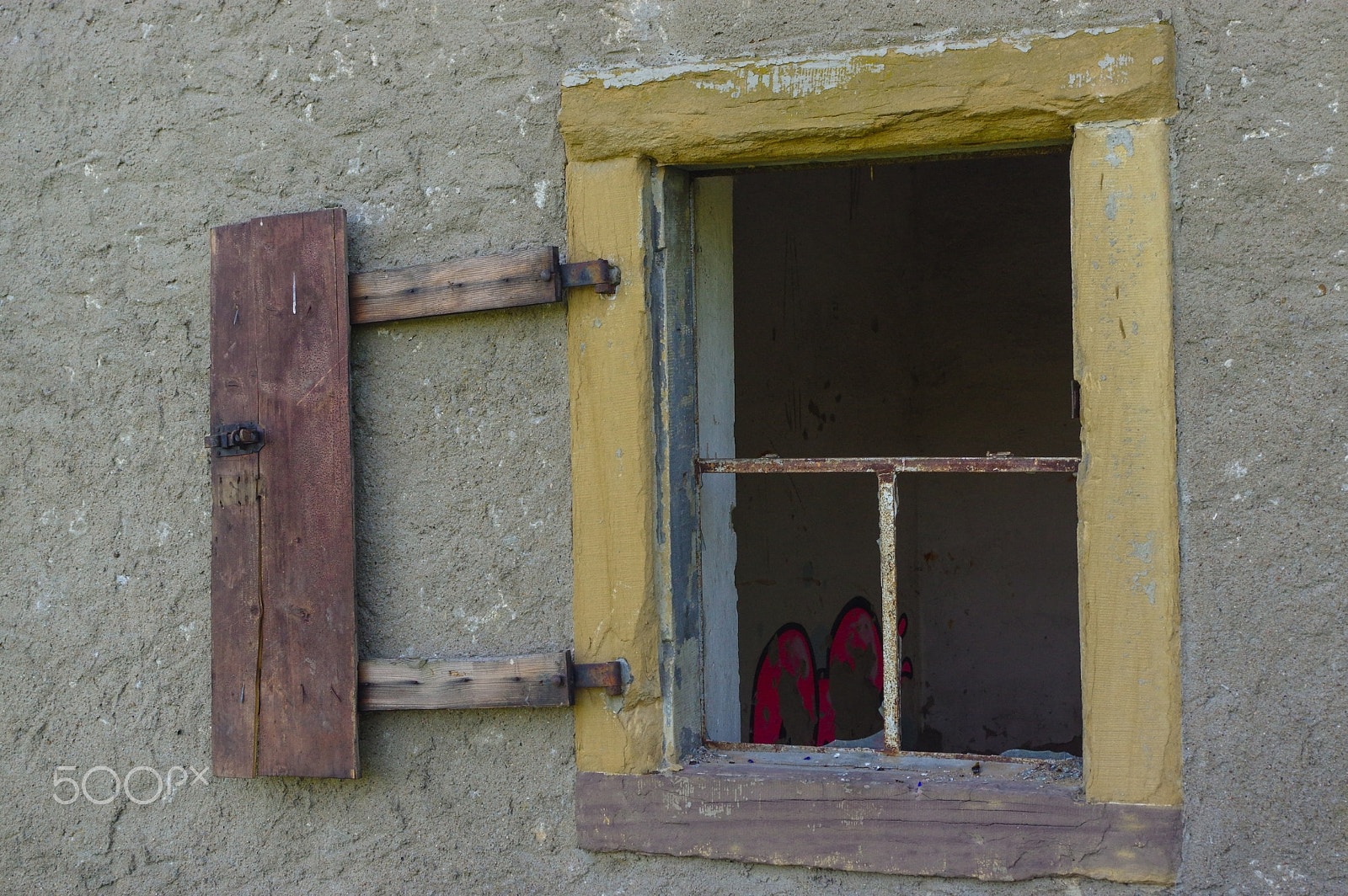 Pentax K-3 sample photo. Old open and broken window on wall photography