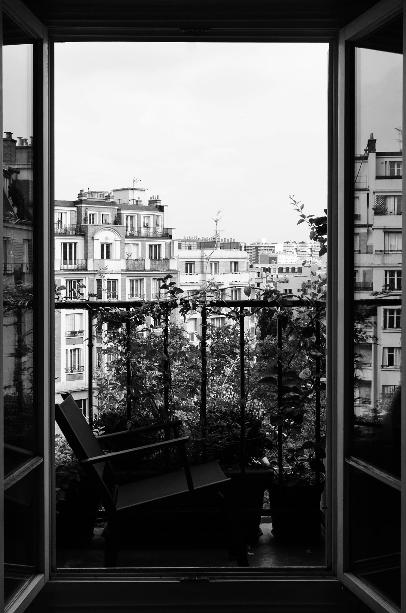 Nikon D7000 + Sigma 24-70mm F2.8 EX DG Macro sample photo. Paris from above photography