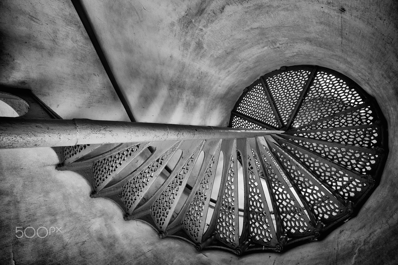 Sony a7R II + Voigtlander SUPER WIDE-HELIAR 15mm F4.5 III sample photo. Point iroquois lighthouse photography