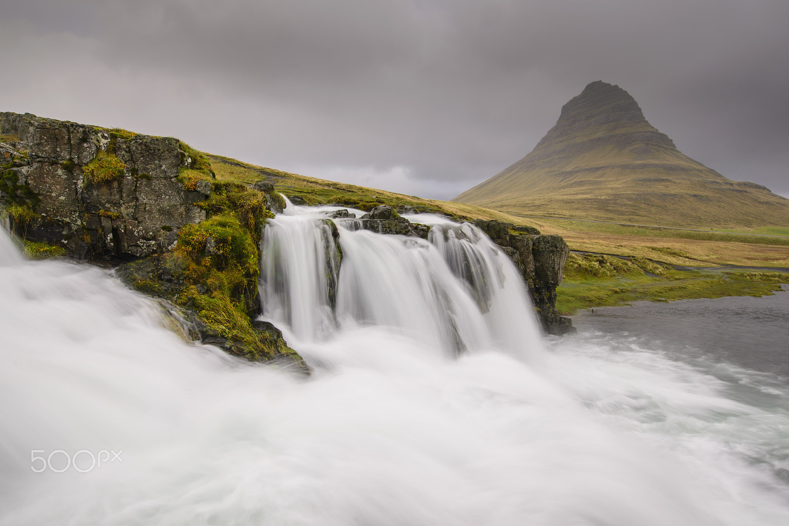 Nikon AF-S Nikkor 18-35mm F3.5-4.5G ED sample photo. Kirkjufellsfoss, iceland photography