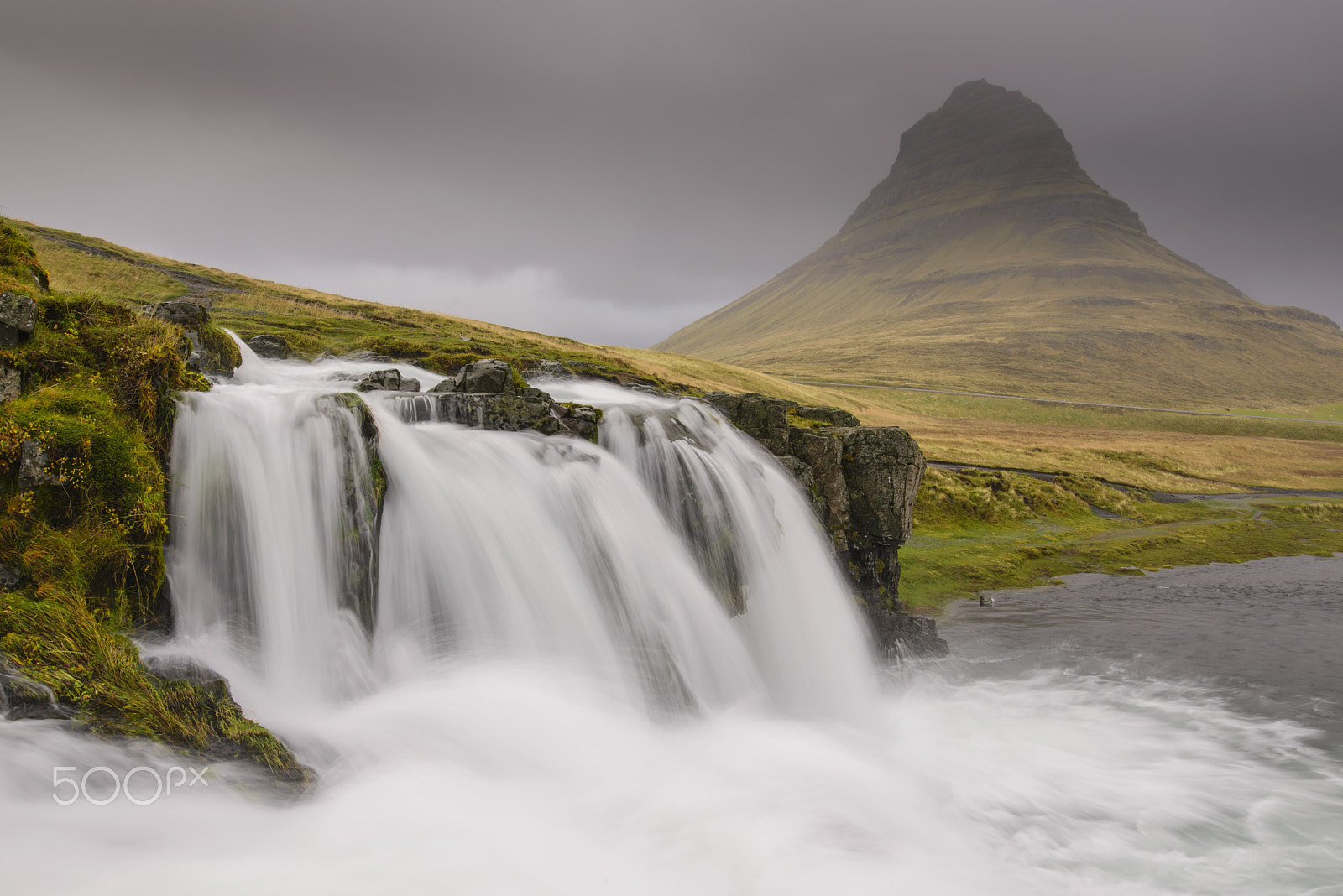 Nikon AF-S Nikkor 18-35mm F3.5-4.5G ED sample photo. Kirkjufellsfoss, iceland photography
