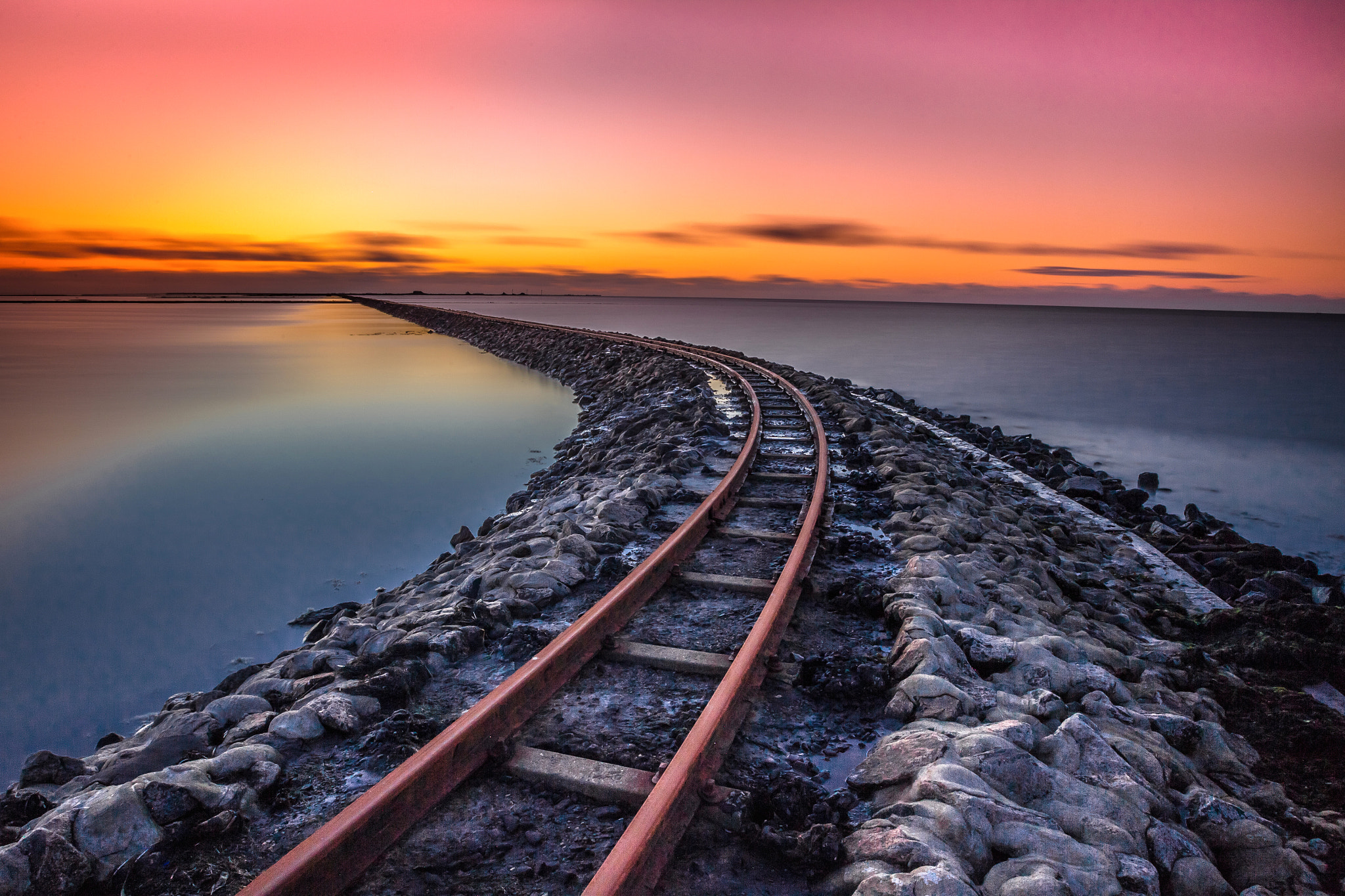 Canon EOS-1D Mark IV sample photo. Railroad to sunset photography