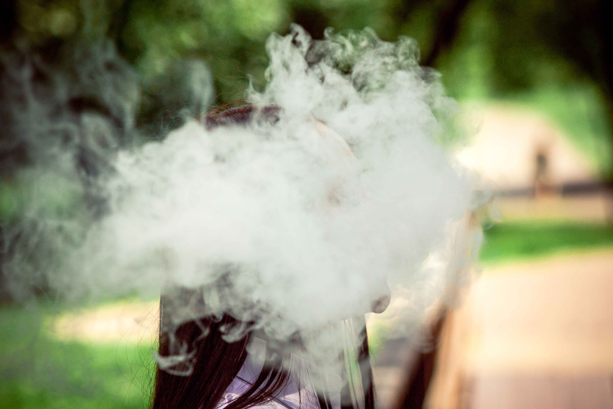 Canon EOS 500D (EOS Rebel T1i / EOS Kiss X3) + EF75-300mm f/4-5.6 sample photo. Smoke photography