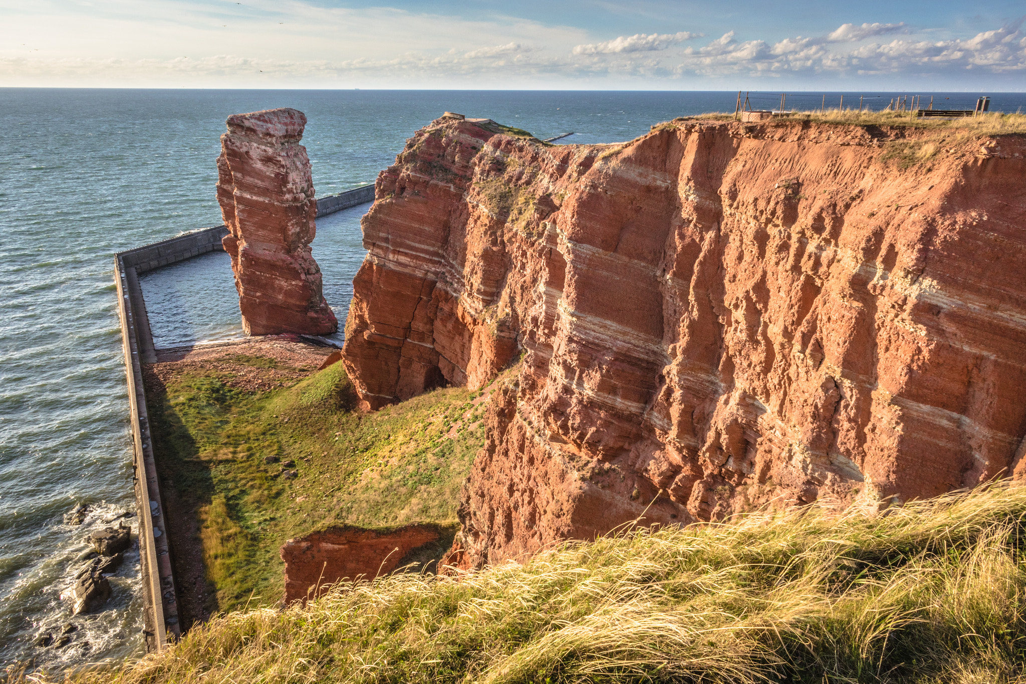 Canon EF-S 18-55mm F3.5-5.6 II sample photo. Lange anna on helgoland photography