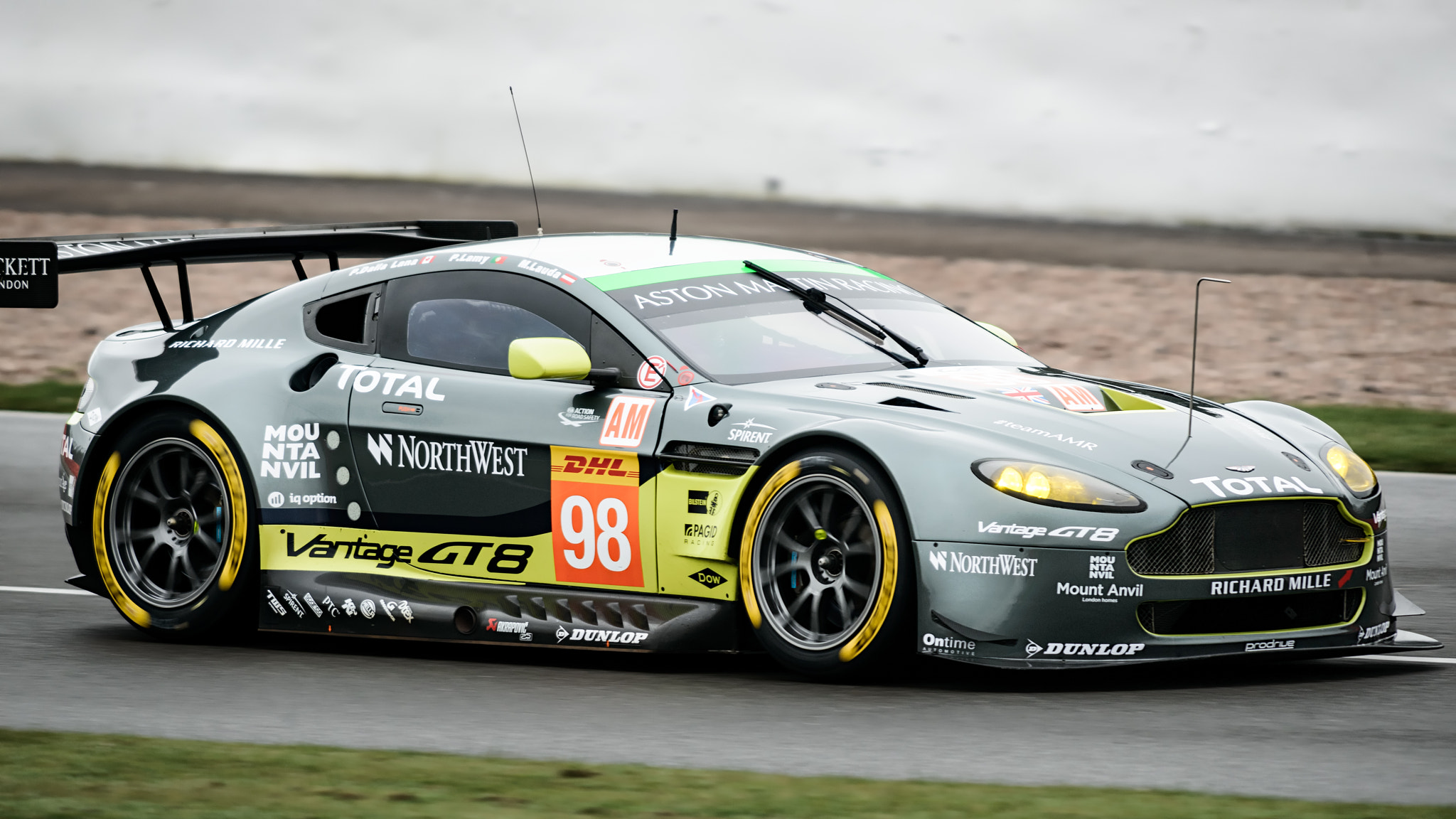Nikon AF-S Nikkor 300mm F2.8G ED VR II sample photo. #98 aston martin racing vantage v8 photography