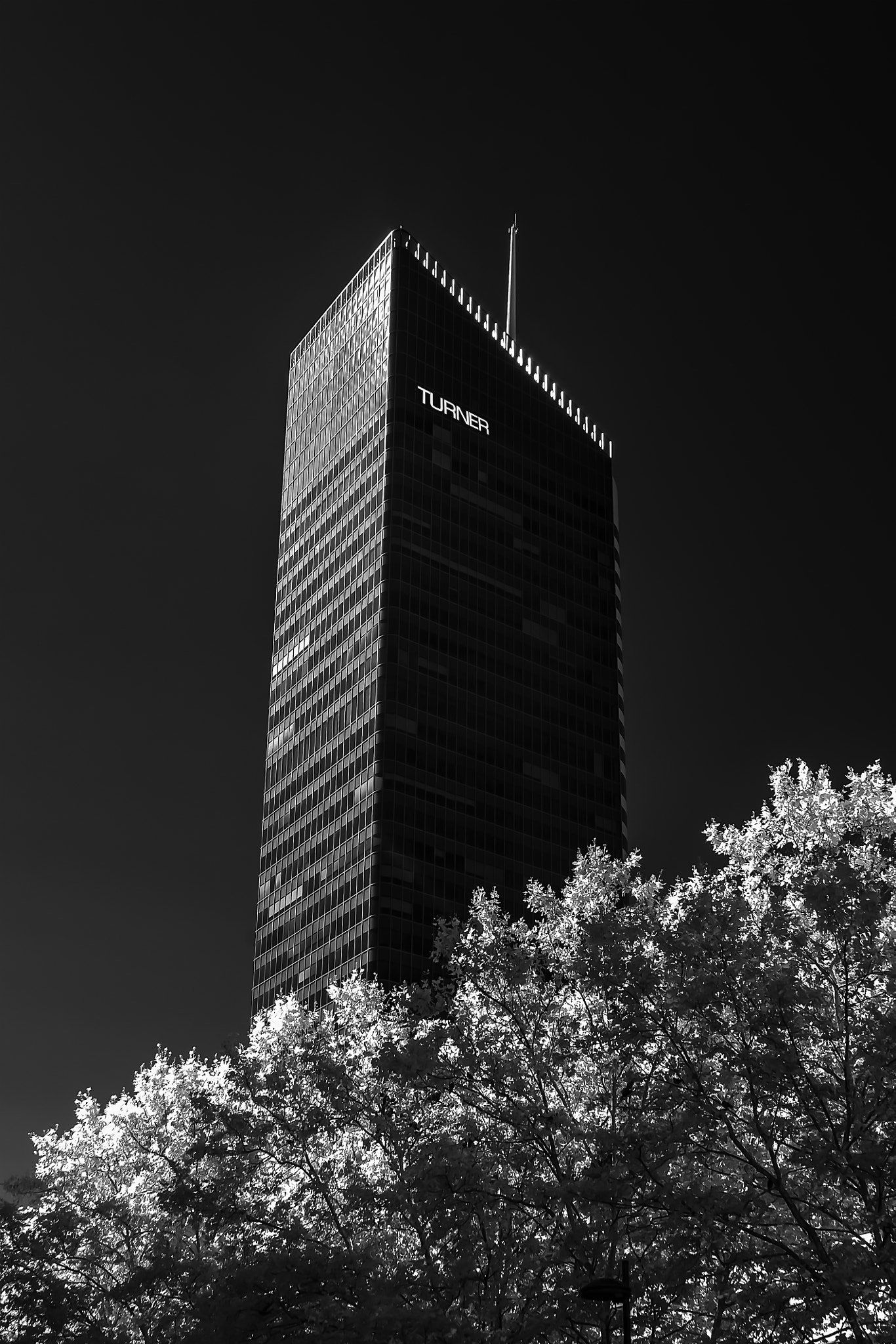 Nikon AF-S Nikkor 24-70mm F2.8G ED sample photo. Turner tower lyon photography