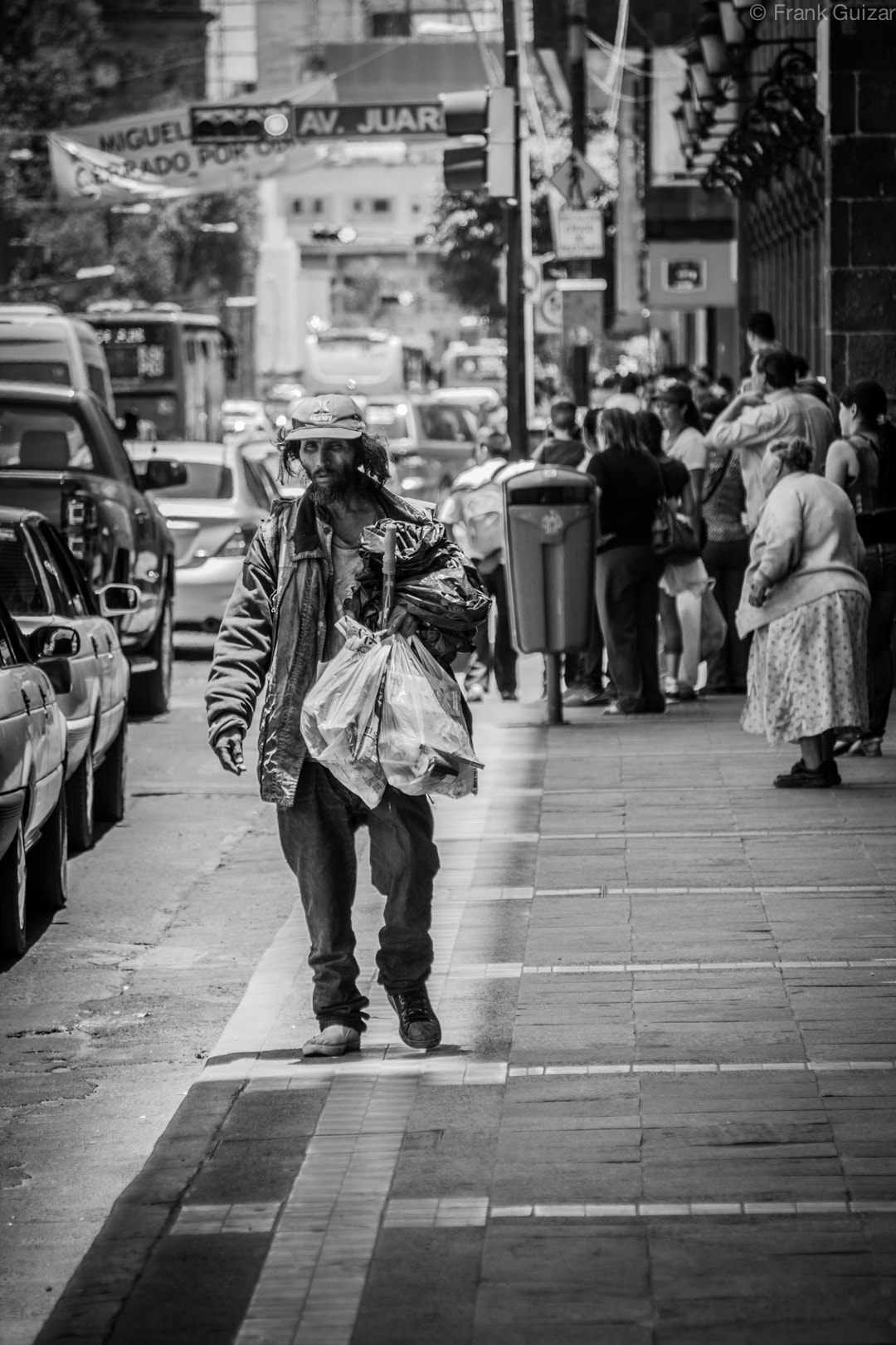 Canon EOS 550D (EOS Rebel T2i / EOS Kiss X4) sample photo. Mexican homless photography