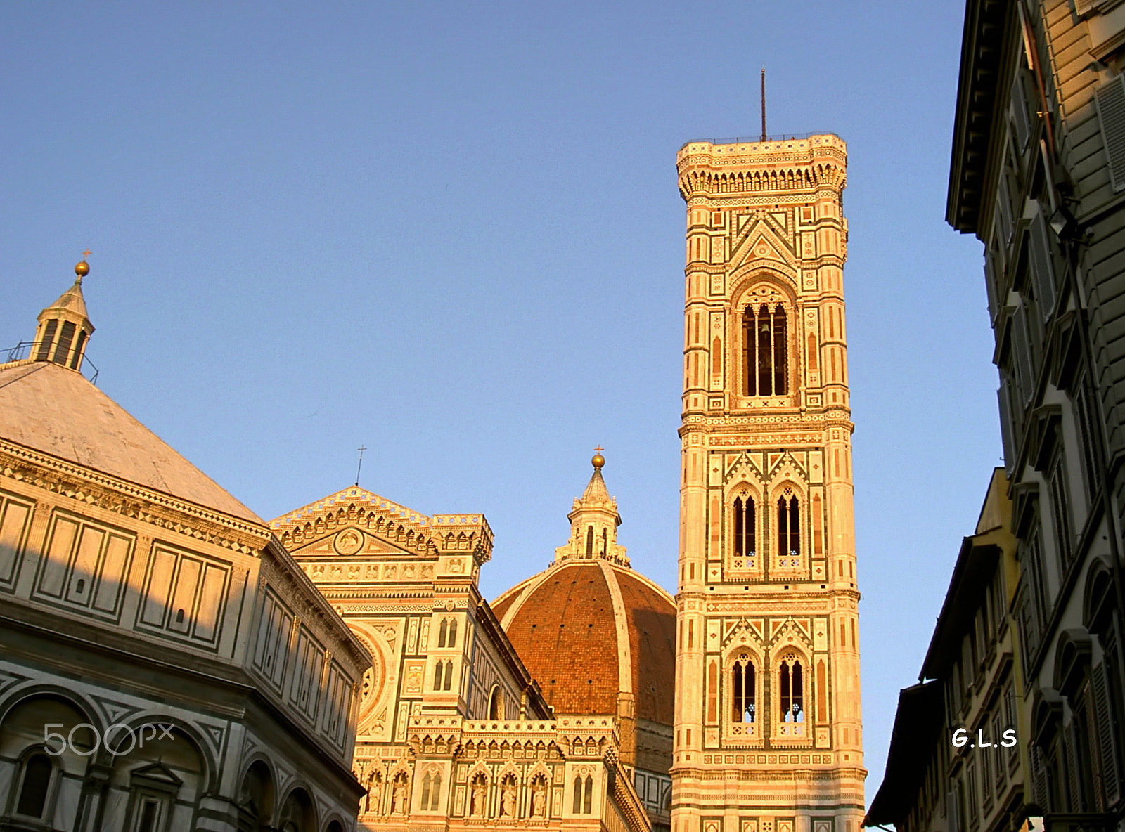 KONICA MINOLTA DIGITAL CAMERA KD-400Z sample photo. Carte postale de florence à l'heure dorée photography