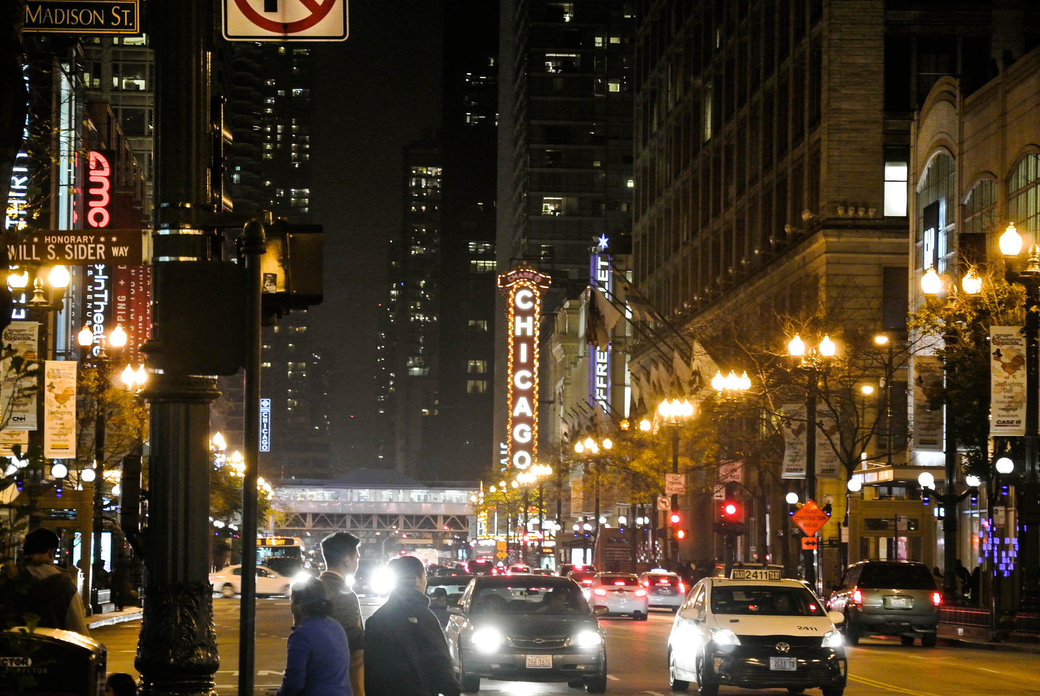 Nikon 1 Nikkor VR 30-110mm F3.8-5.6 sample photo. Streets of chicago photography