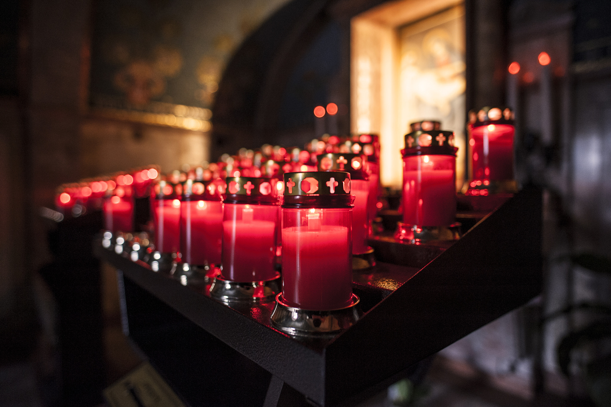 Nikon D3 + Nikon AF-S Nikkor 20mm F1.8G ED sample photo. Votive candels photography